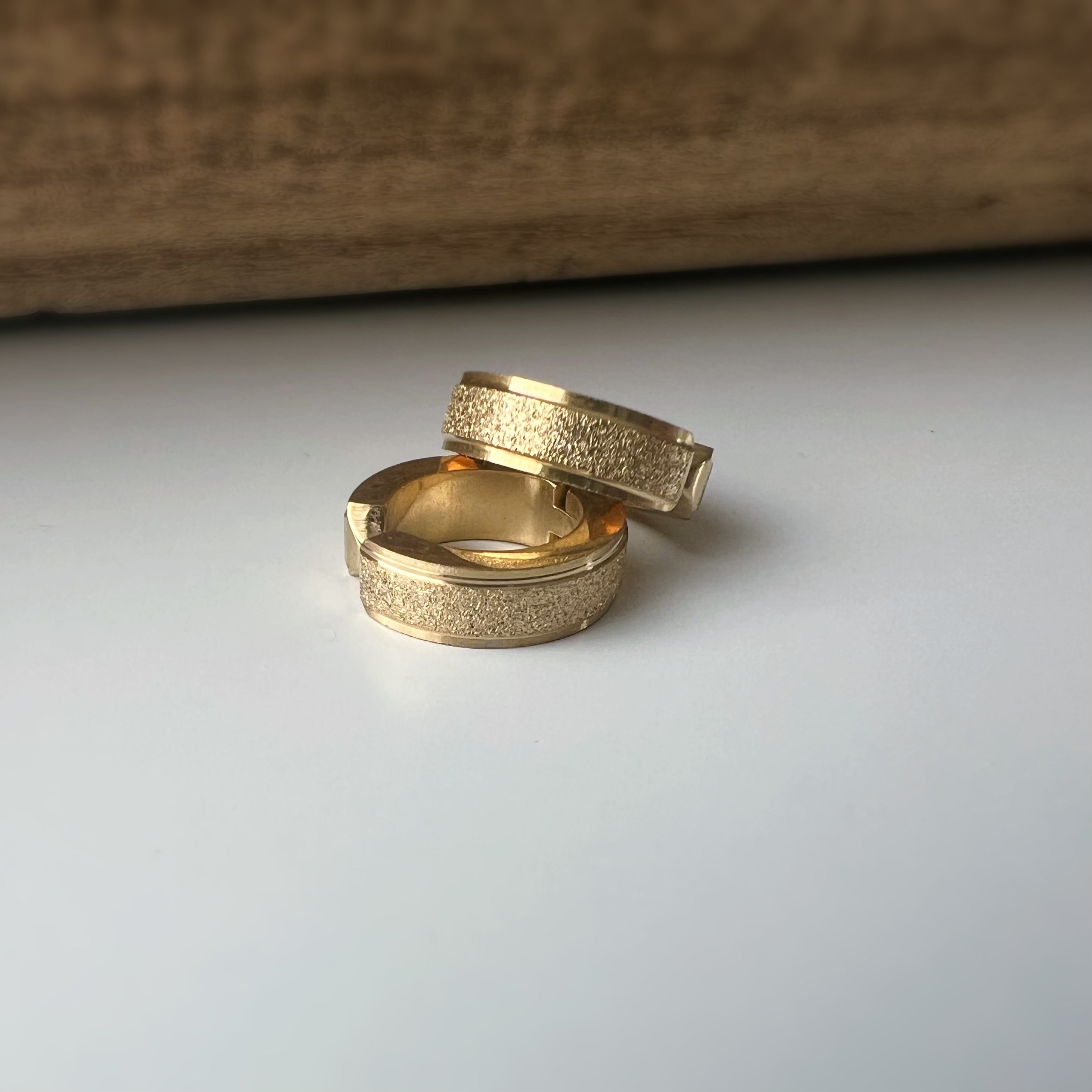 Boucles d’oreilles CLIPS Unisex Texturées effet Mat