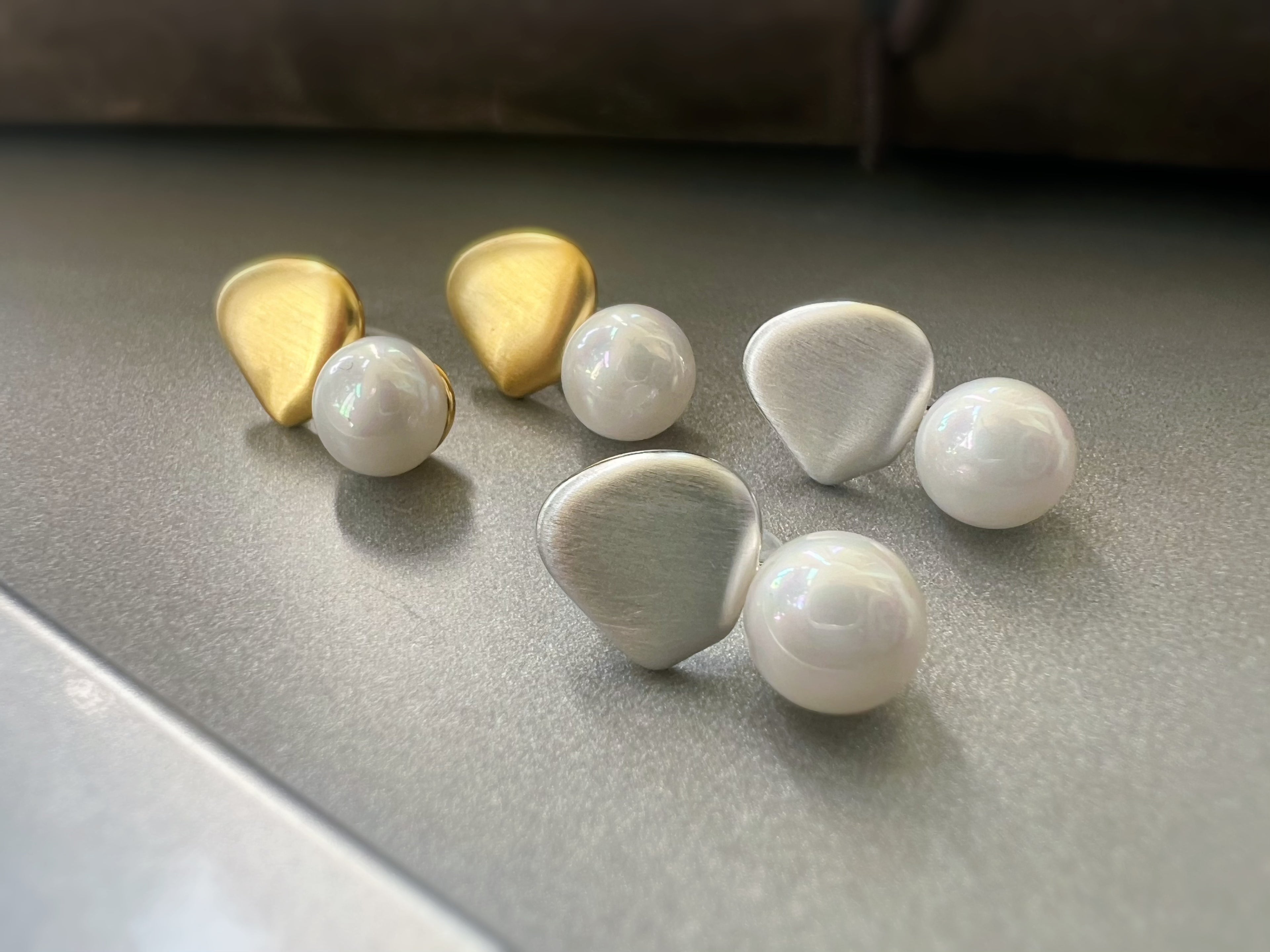 Goutte Satinée & Perle Blanche