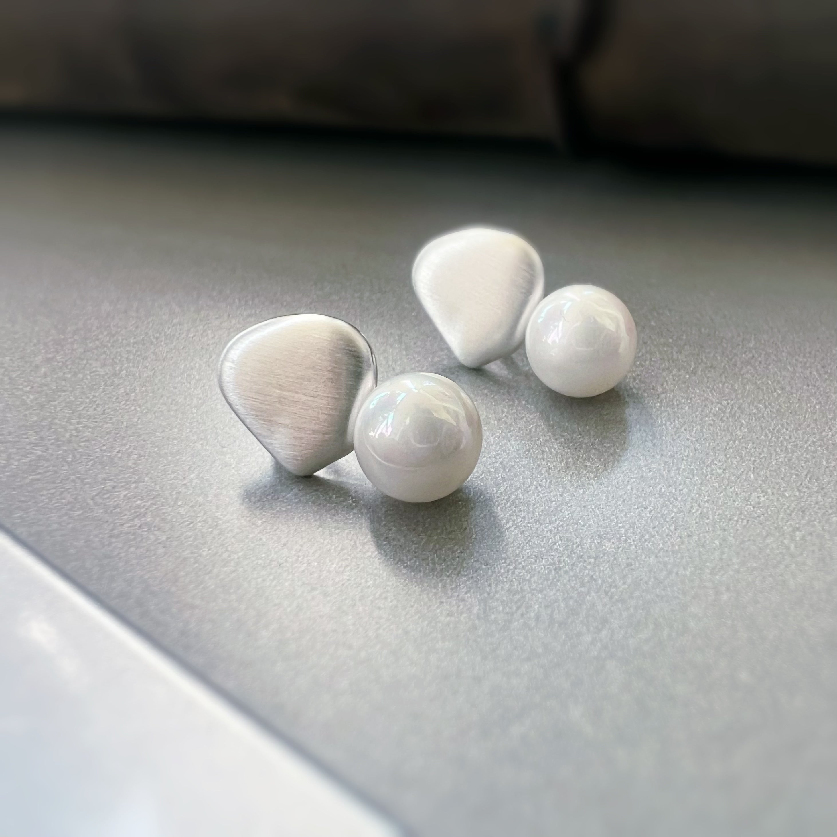 Goutte Satinée & Perle Blanche