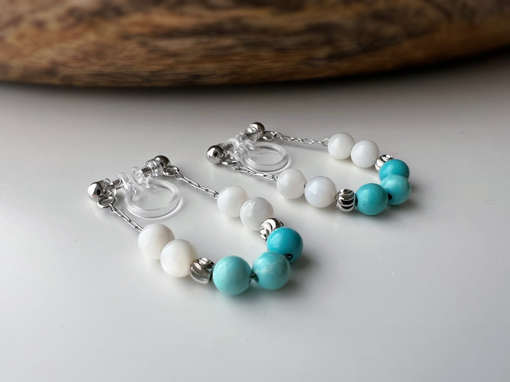 Chaîne & mini perles turquoise / blanches