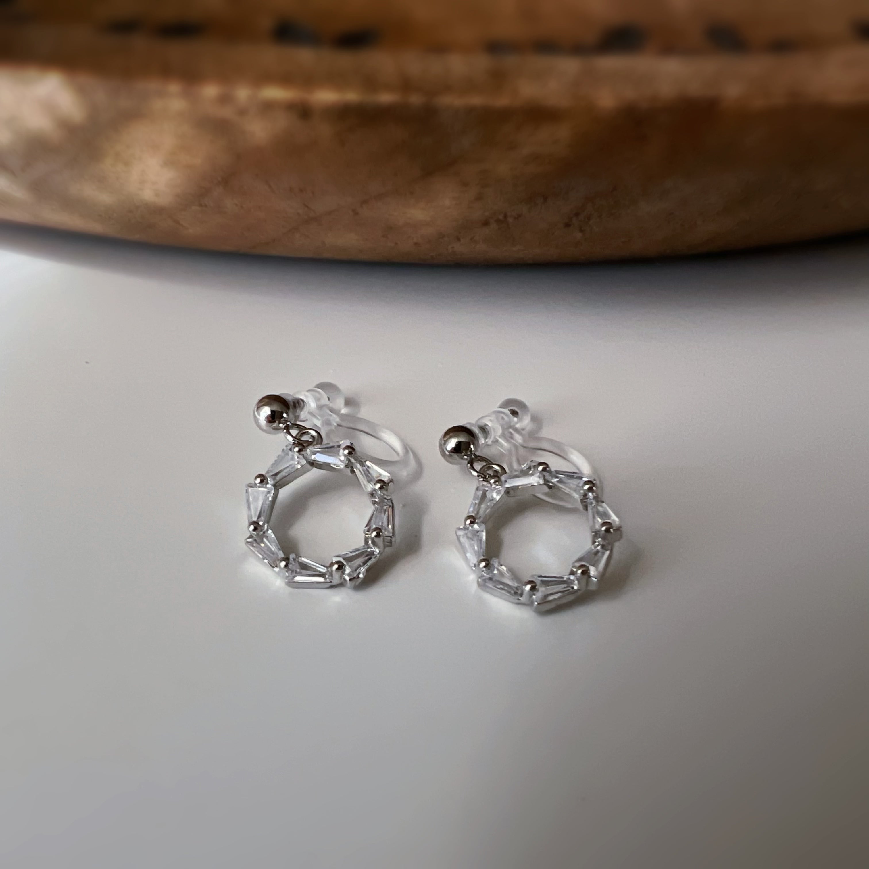 Clips d’oreilles cercle maillons couleur argent or