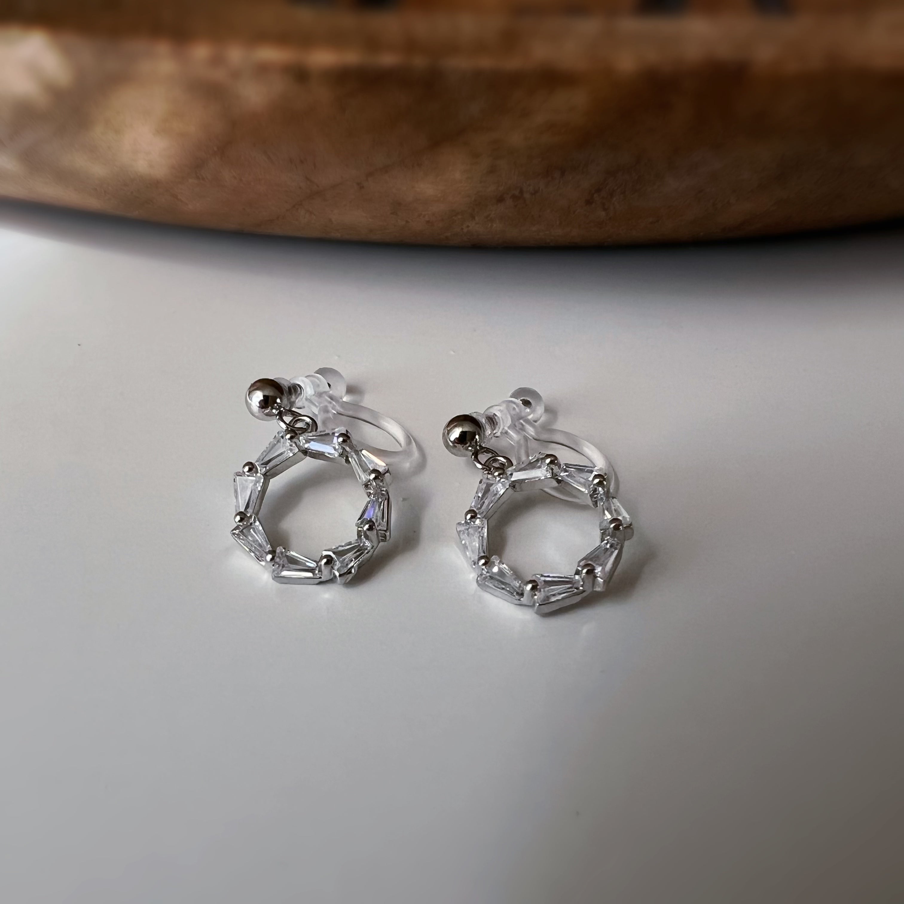 Silver gold-colored hoop link clip-on earrings