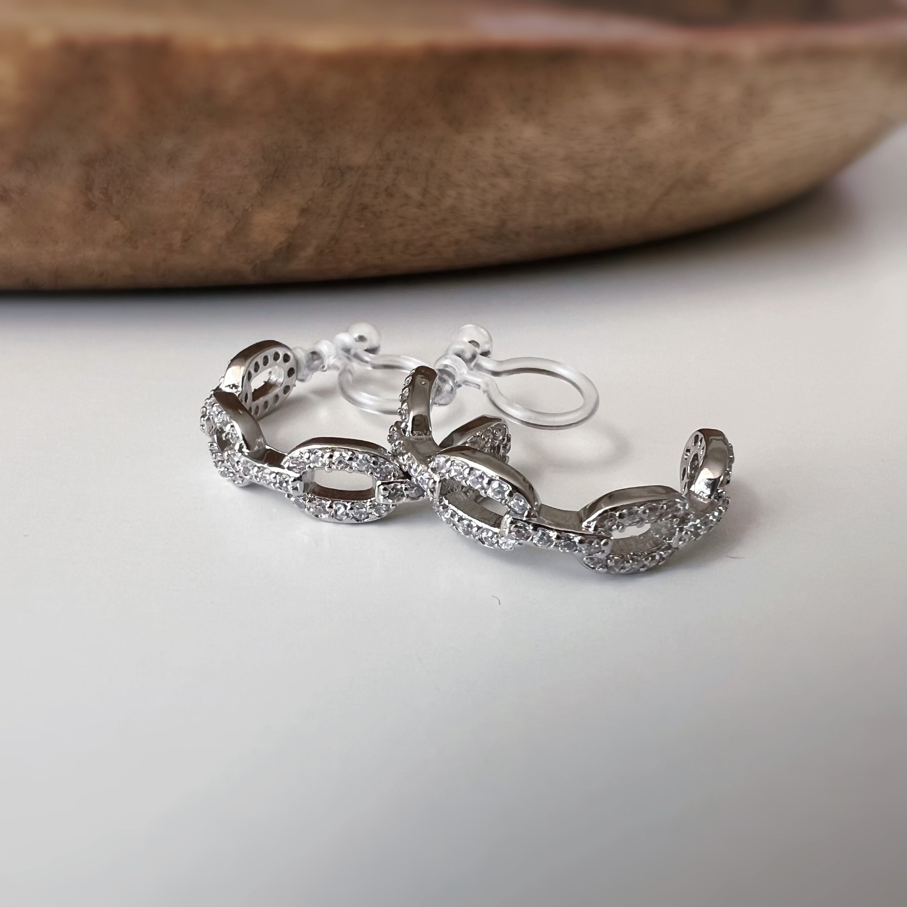 Clips d’oreilles forme C chaîne lisse / Chaîne zircon
