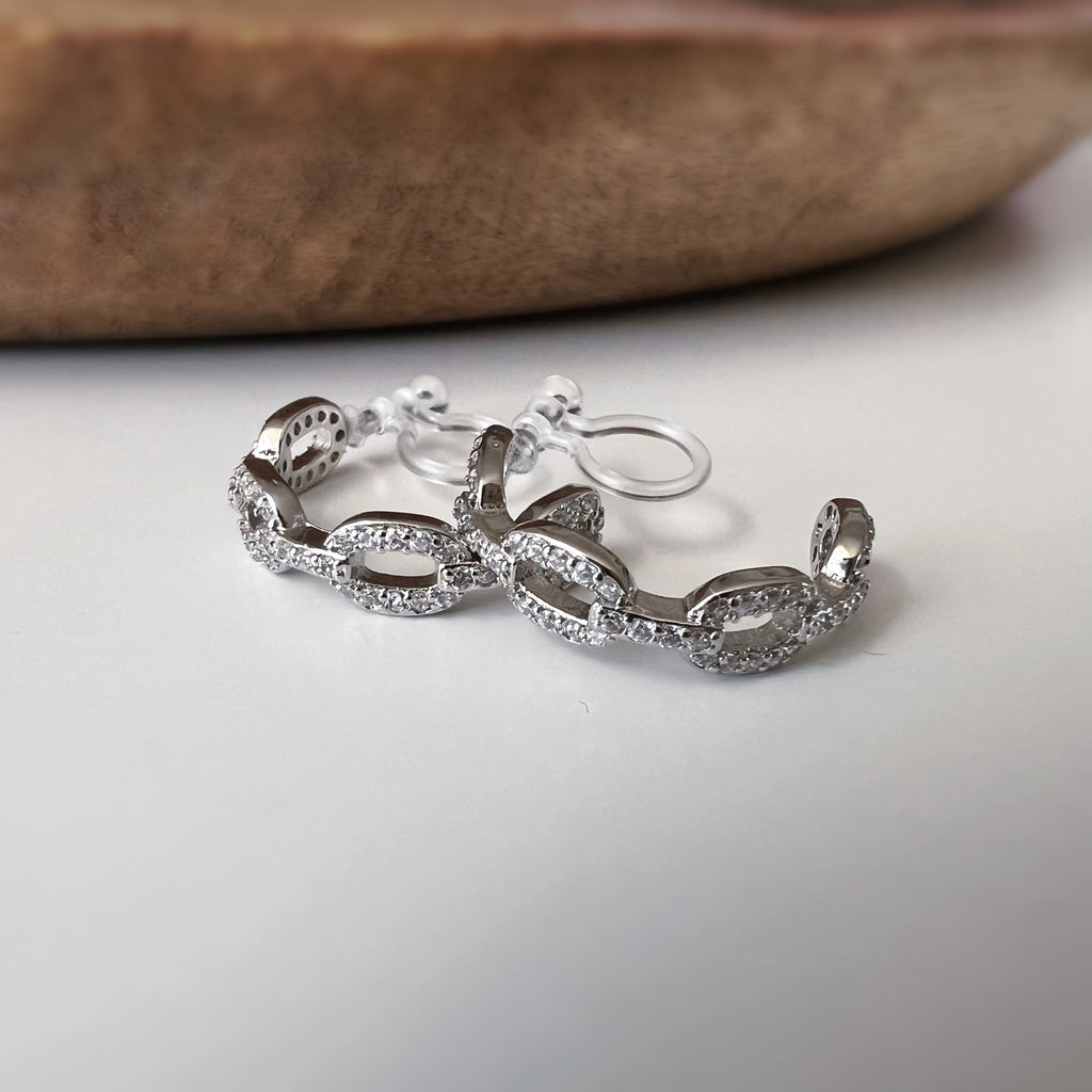 Clips d’oreilles forme C chaîne lisse / Chaîne zircon