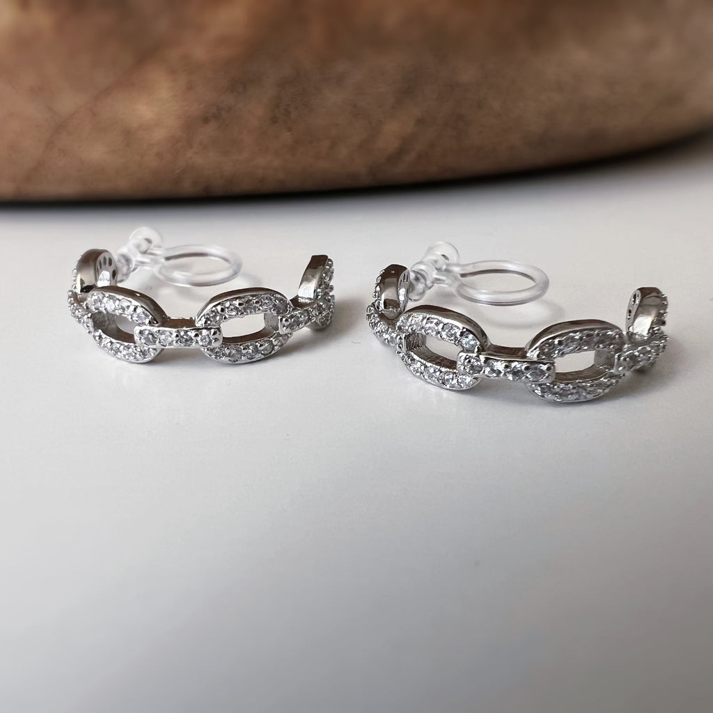 Clips d’oreilles forme C chaîne lisse / Chaîne zircon