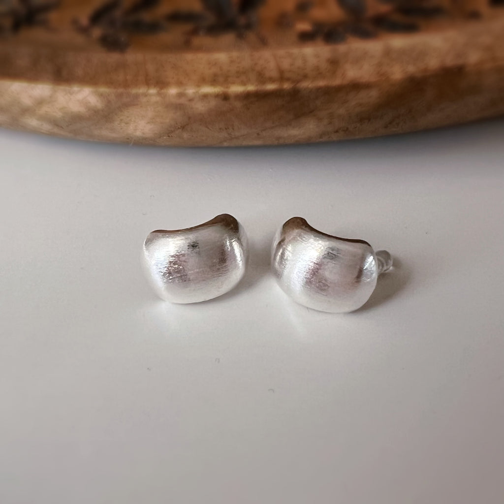 Clips d’oreilles petit carré  arrondi argenté