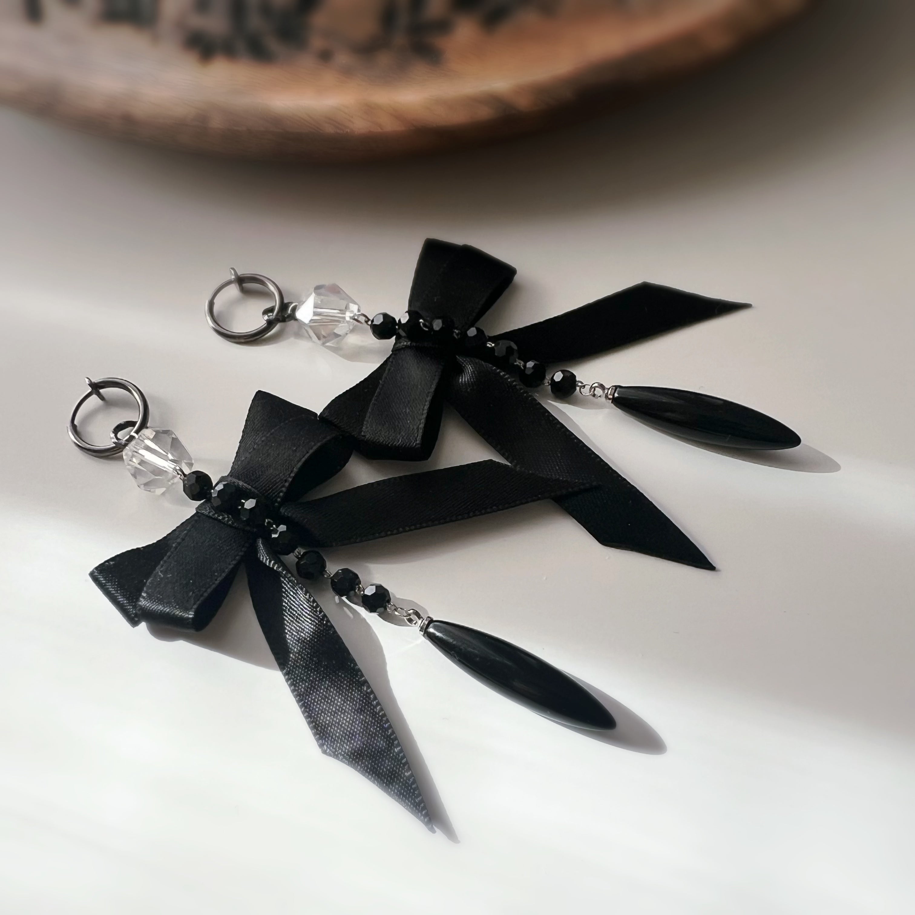 Halloween 2-in-1 Non-Pierced Ear Clips – Gothic Black Bow