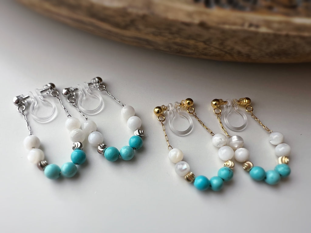 Chaîne & mini perles turquoise / blanches