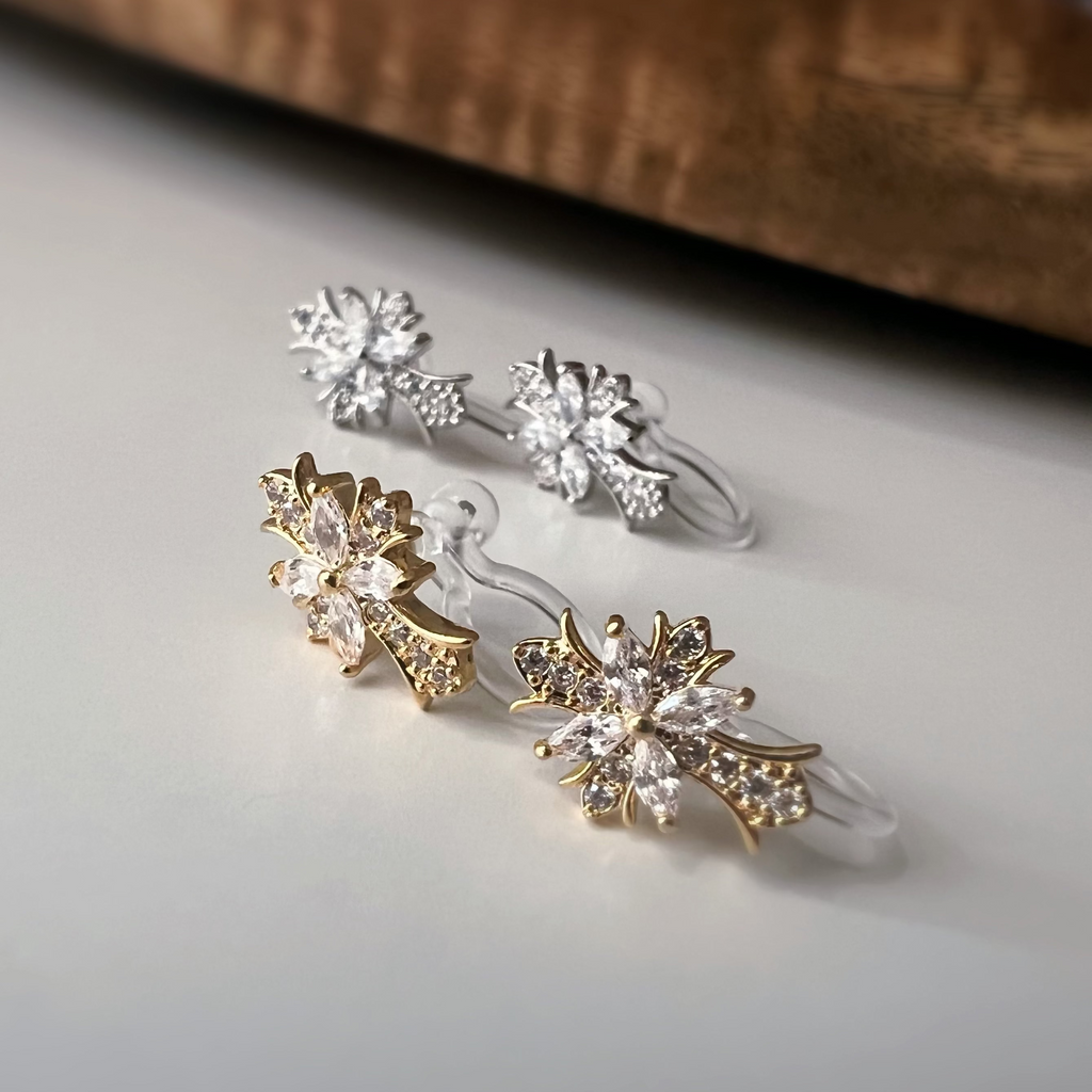 Clips d’oreilles sans perçage croix en strass – or ou argent
