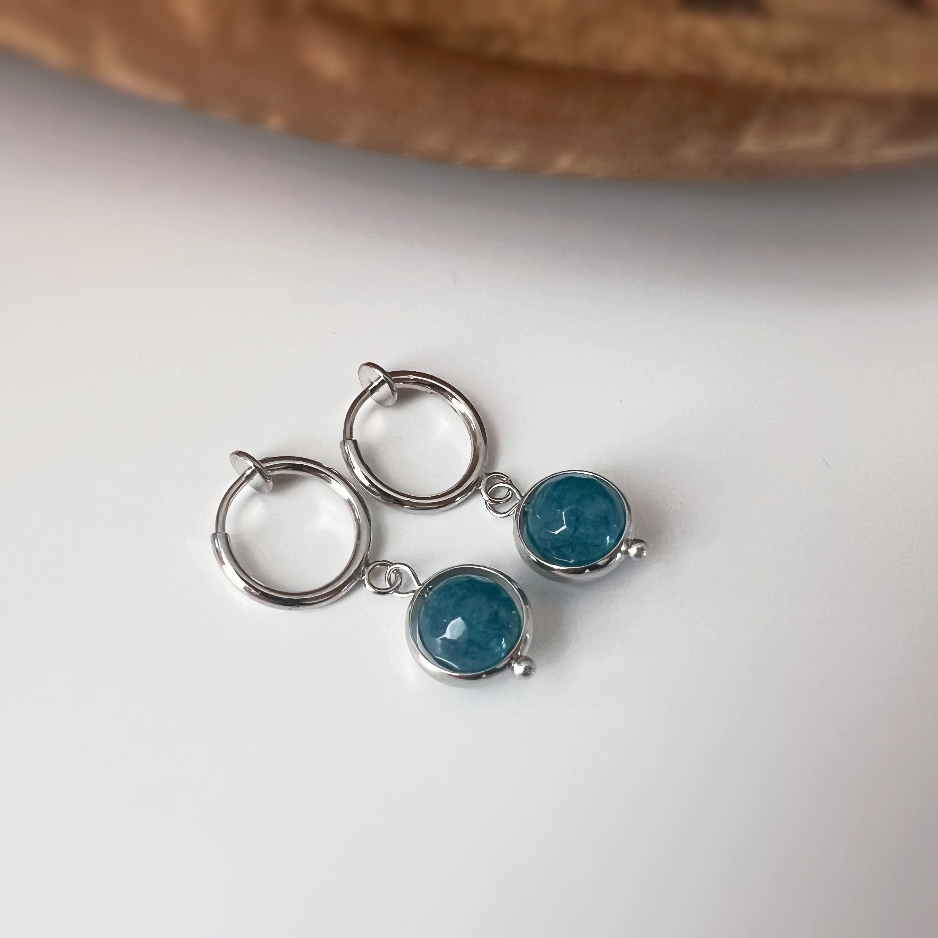 Clips créoles sans perçage avec pendentif bleu pétrole