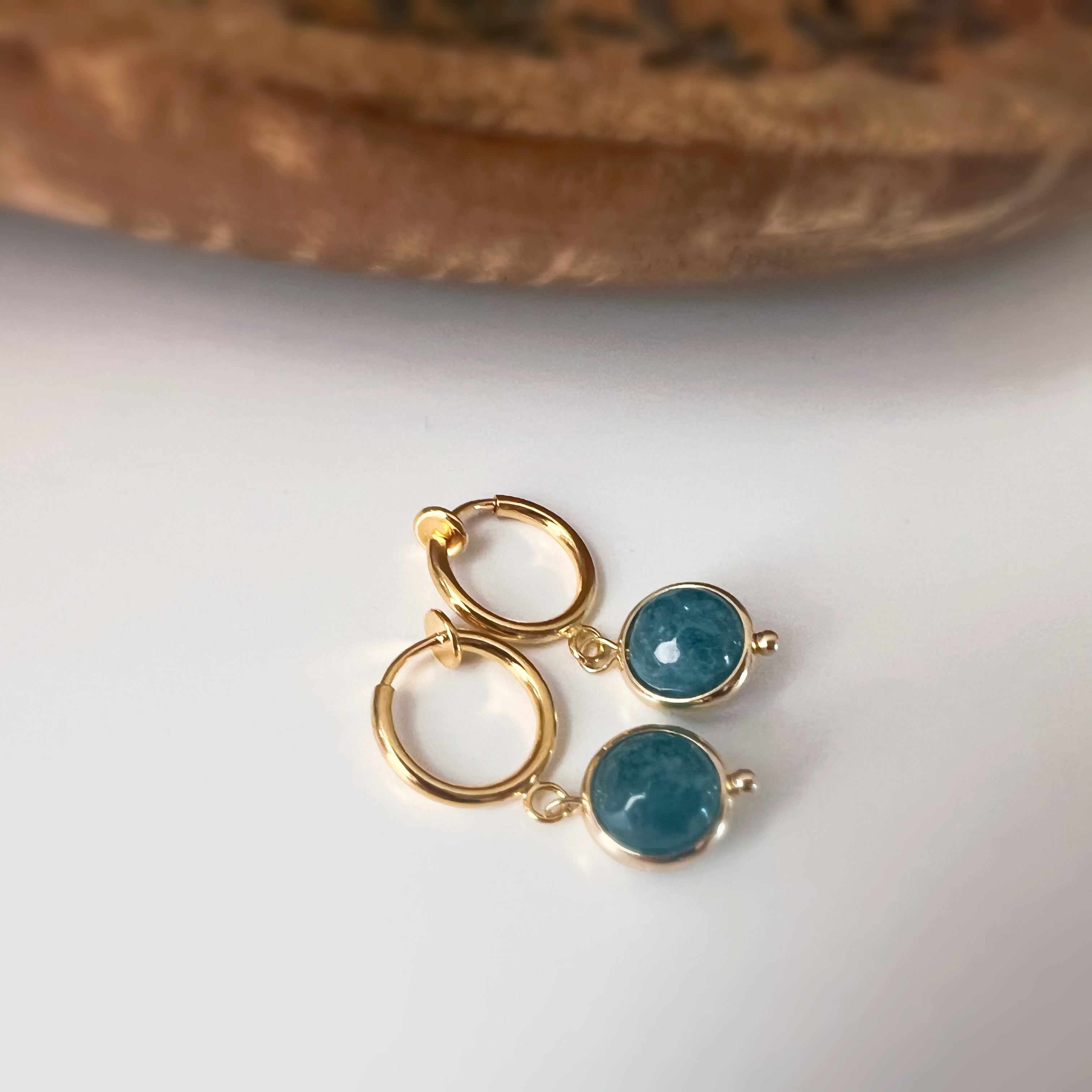 Clips créoles sans perçage avec pendentif bleu pétrole