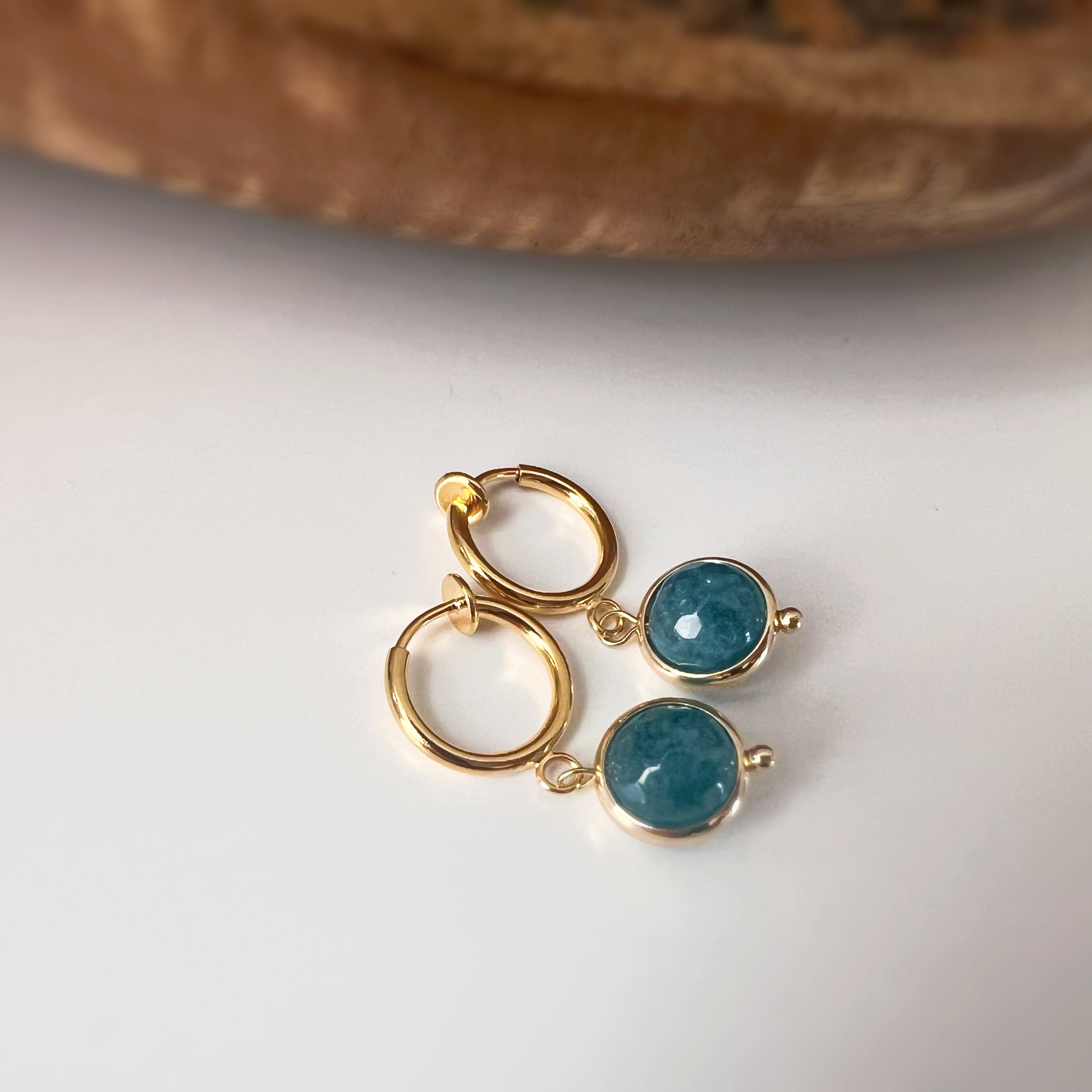 Clips créoles sans perçage avec pendentif bleu pétrole