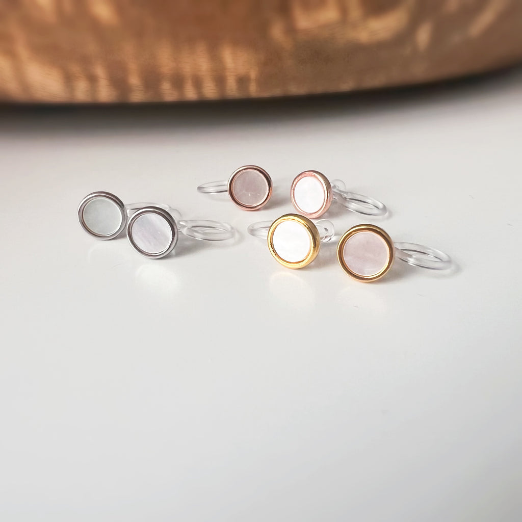 Clips invisibles sans perçage ronds effet nacré – or, argent ou rose