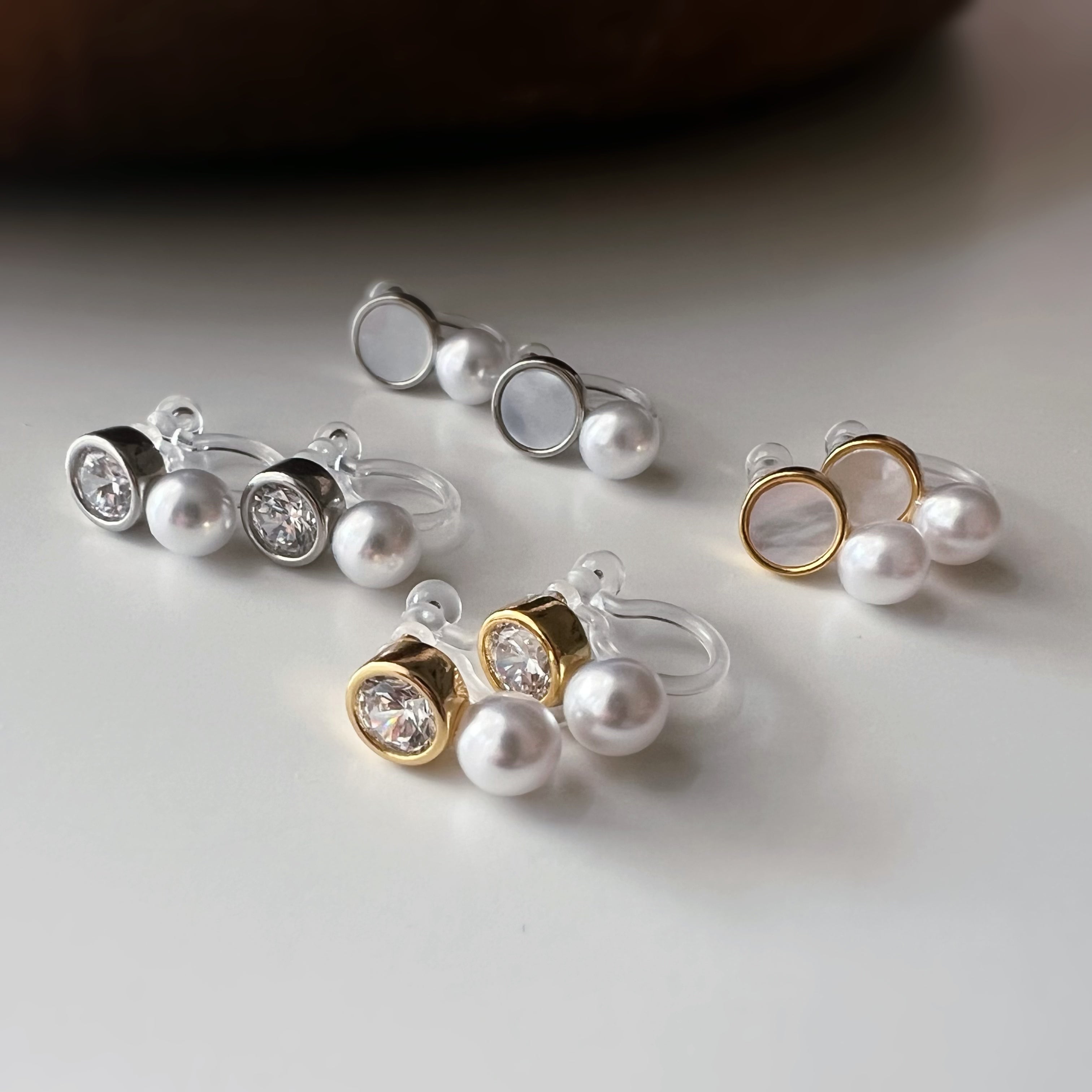 Mini Clips d’oreilles perle strass nacre blanche