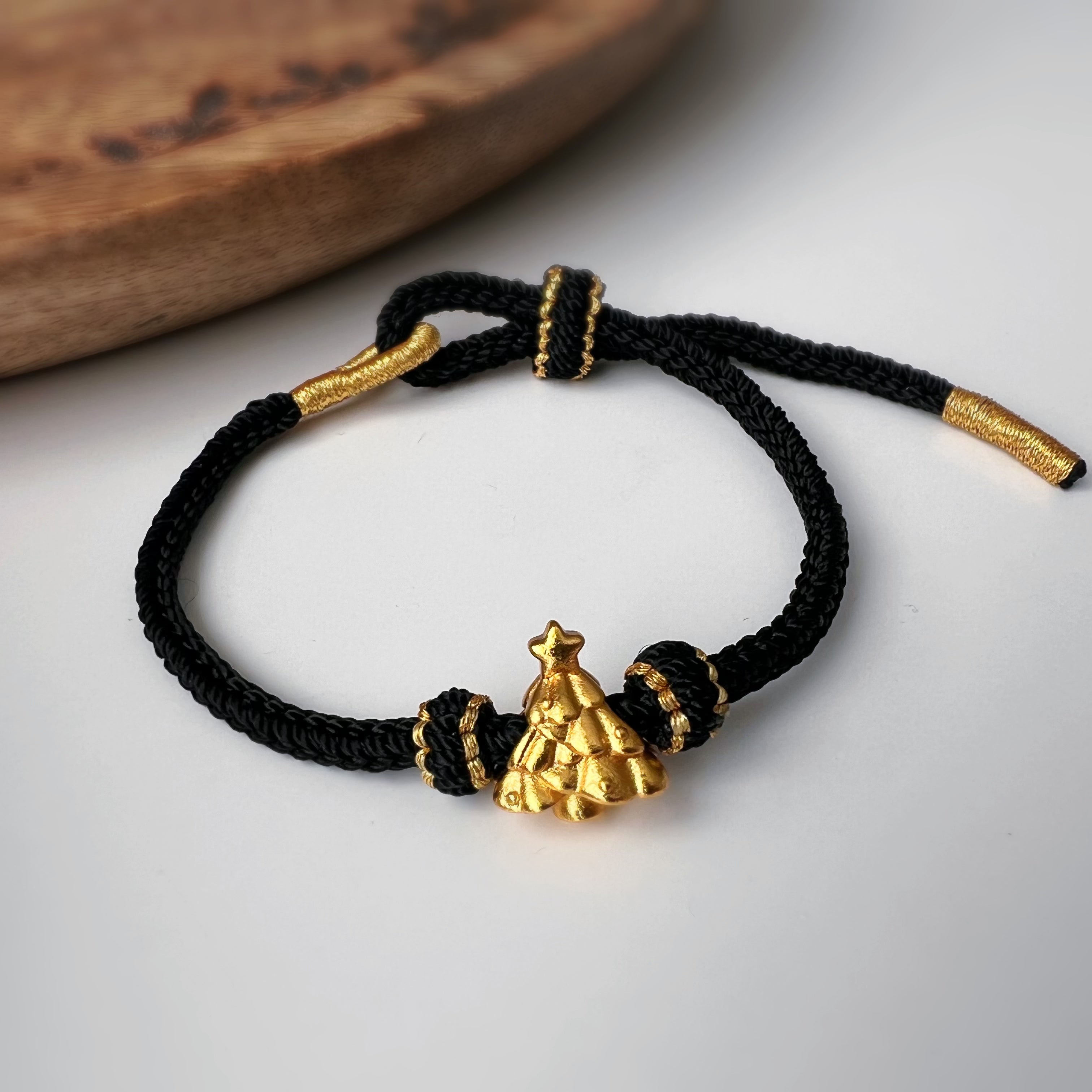 Bracelet de Noël tressé avec sapin doré – 4 couleurs
