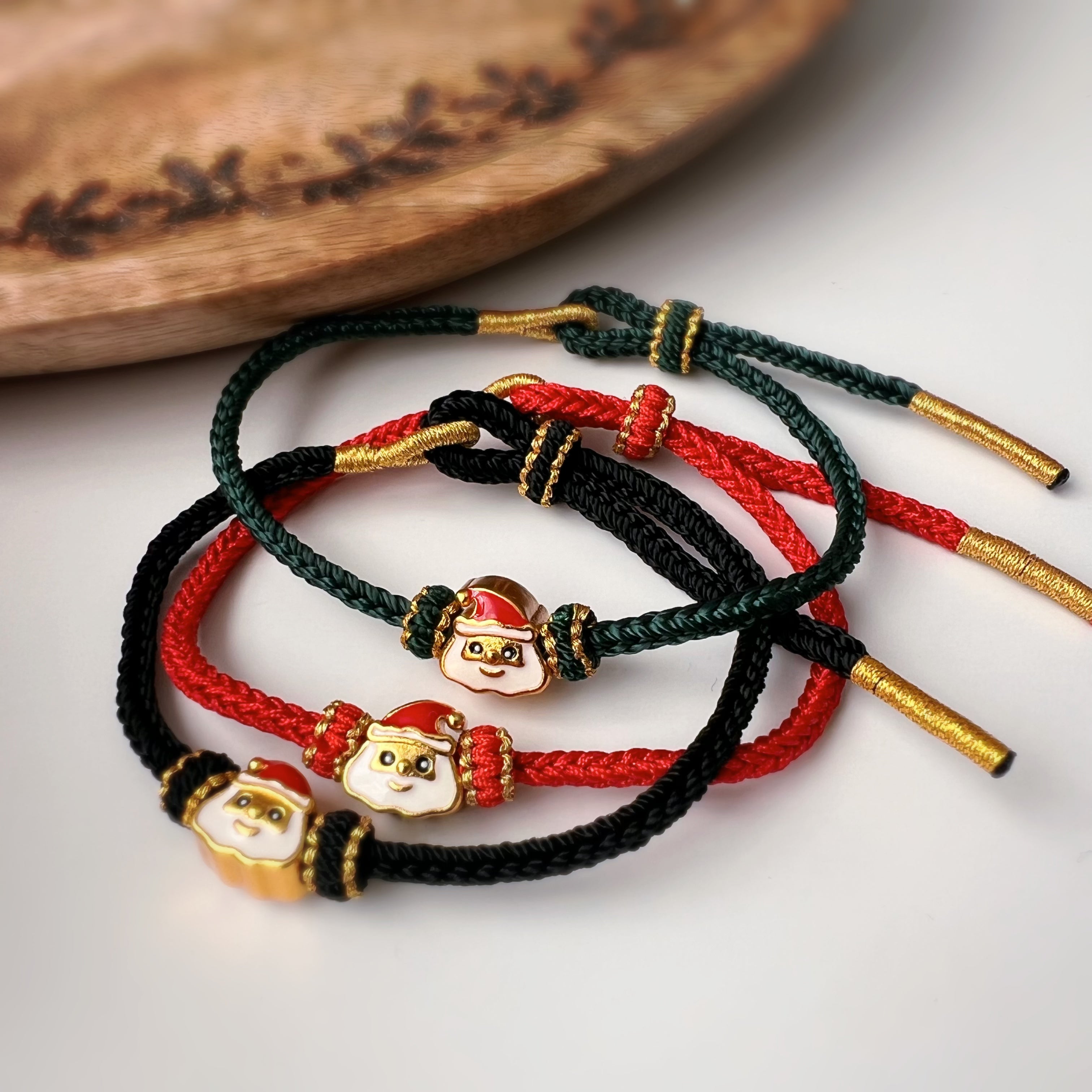 Bracelet de Noël tressé avec Père Noël – 4 couleurs