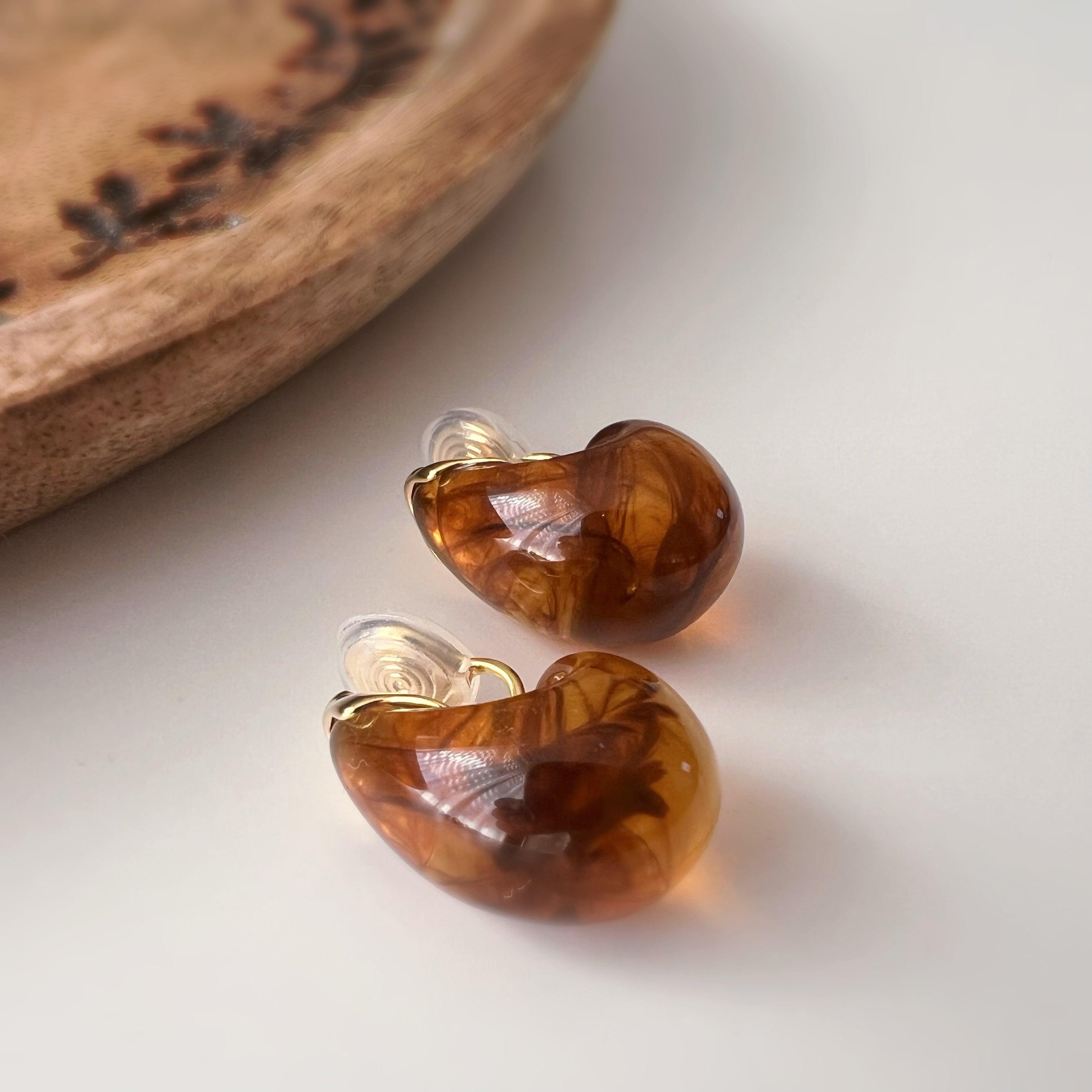 Résine Ambrée – Forme Courbe clips d’oreilles