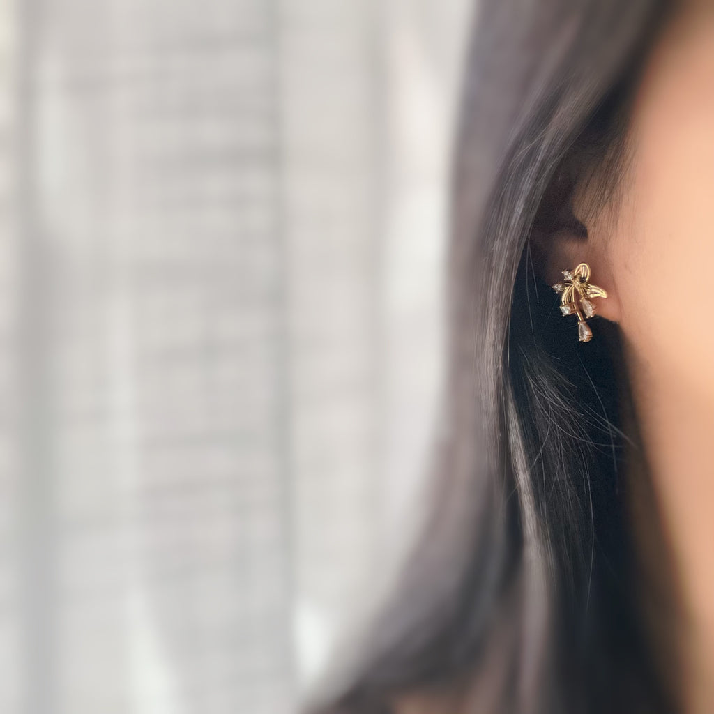 Clips d’oreilles fleur abstraite Style artistique