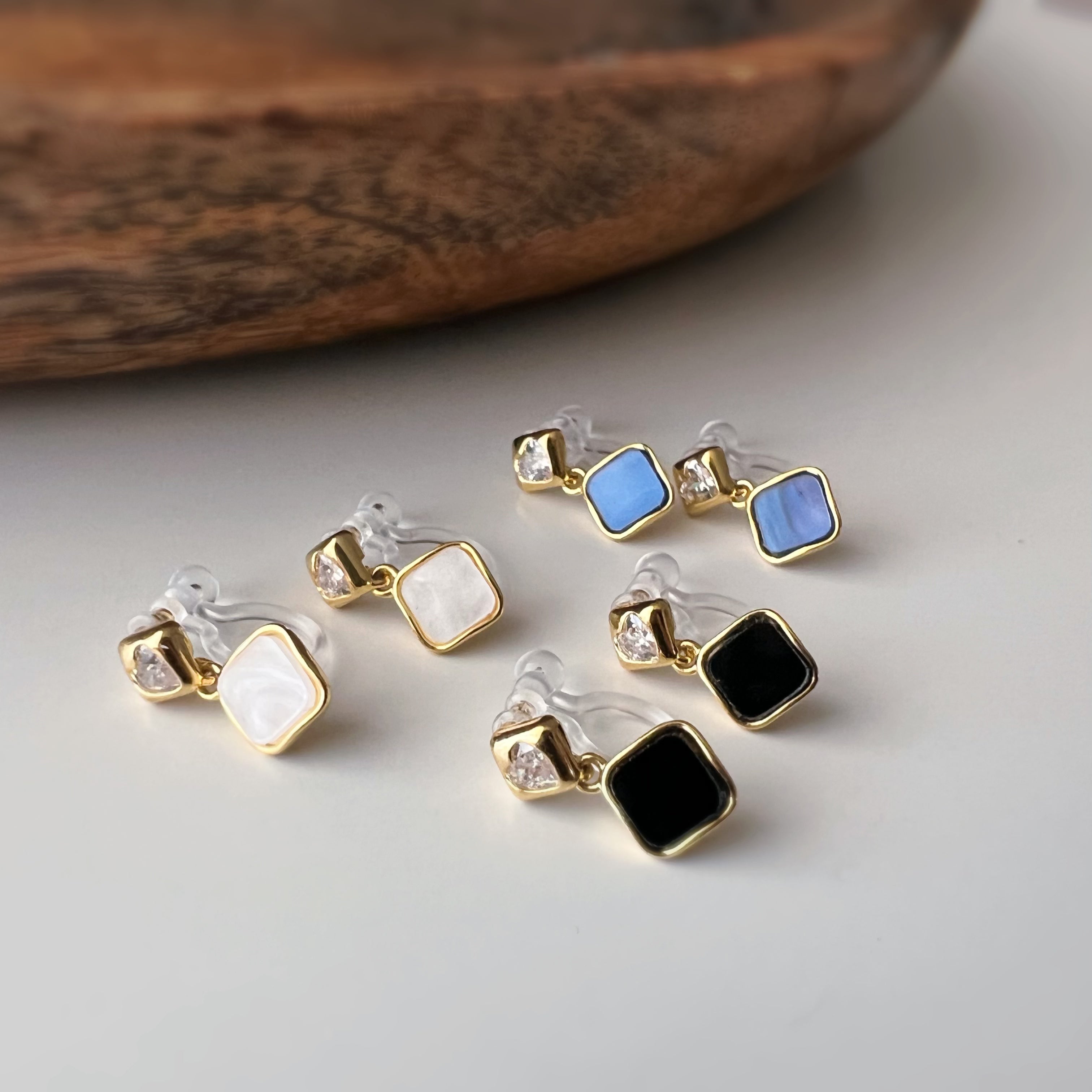 Clips d’oreilles sans perçage carrés émaillés