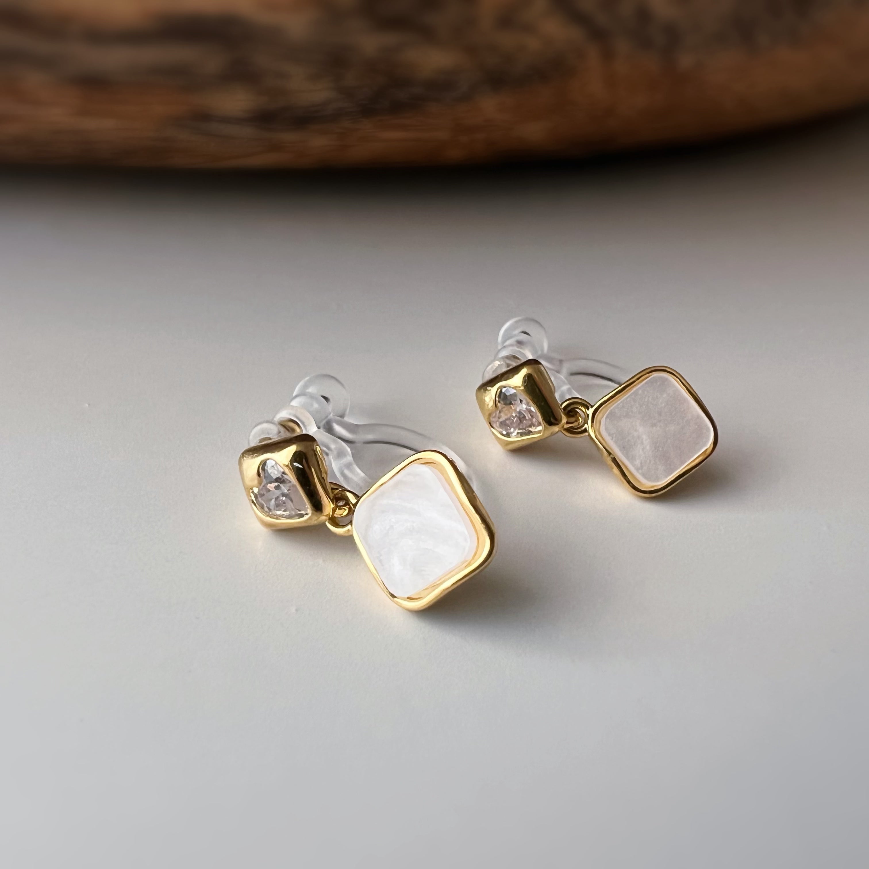 Clips d’oreilles sans perçage carrés émaillés