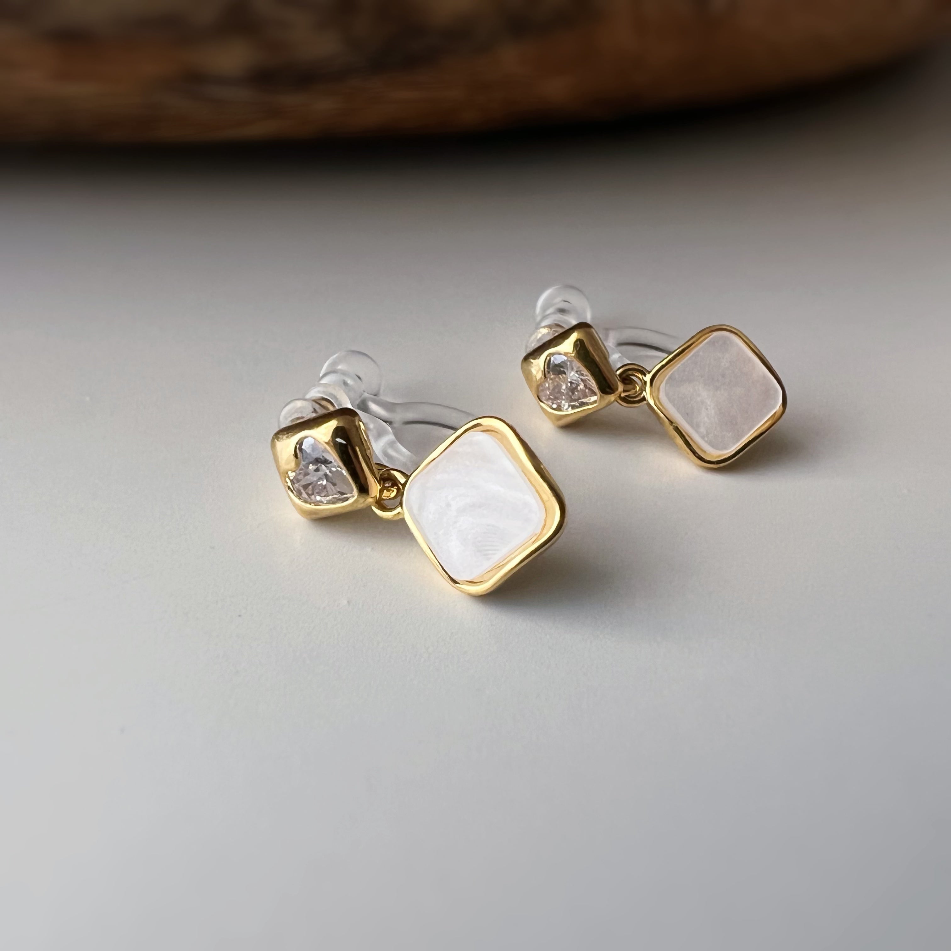 Clips d’oreilles sans perçage carrés émaillés