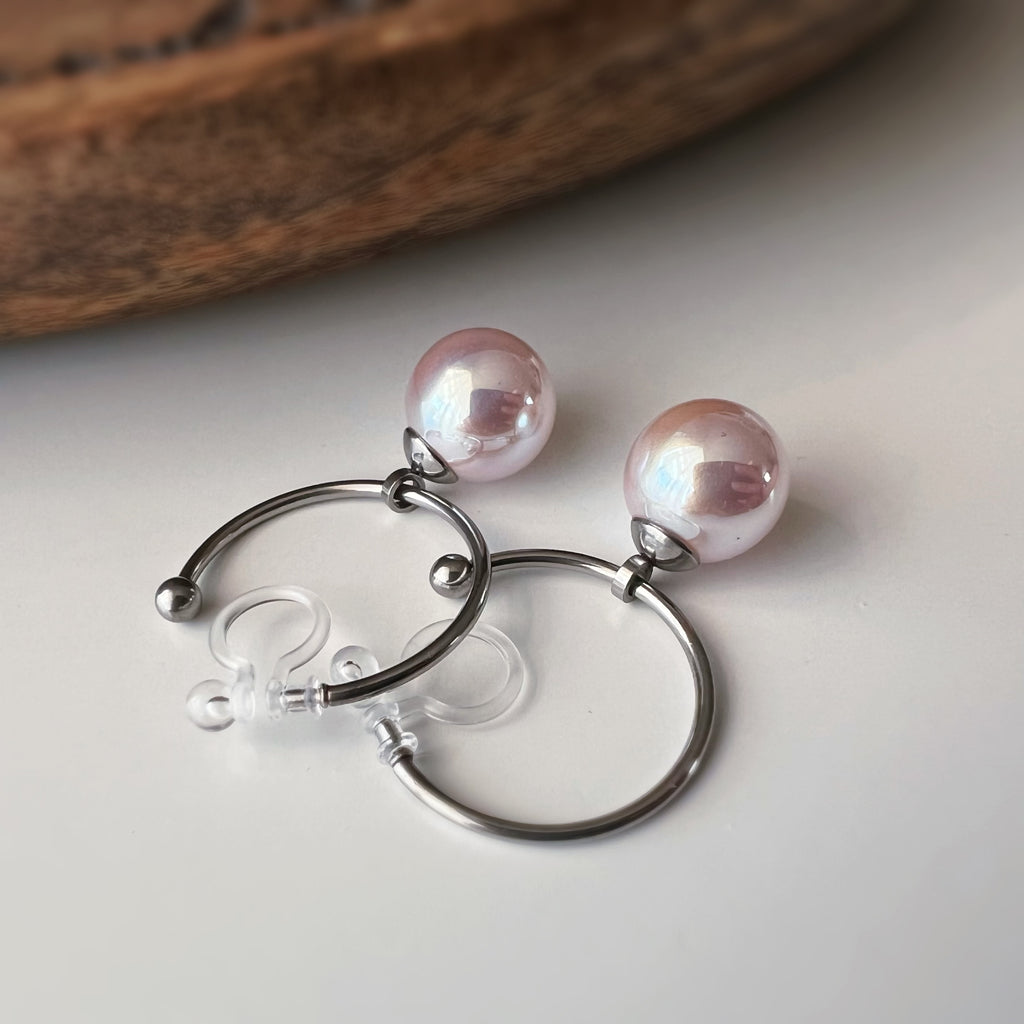 Ohrclips Creolen mit rosa Perlmuttschimmer