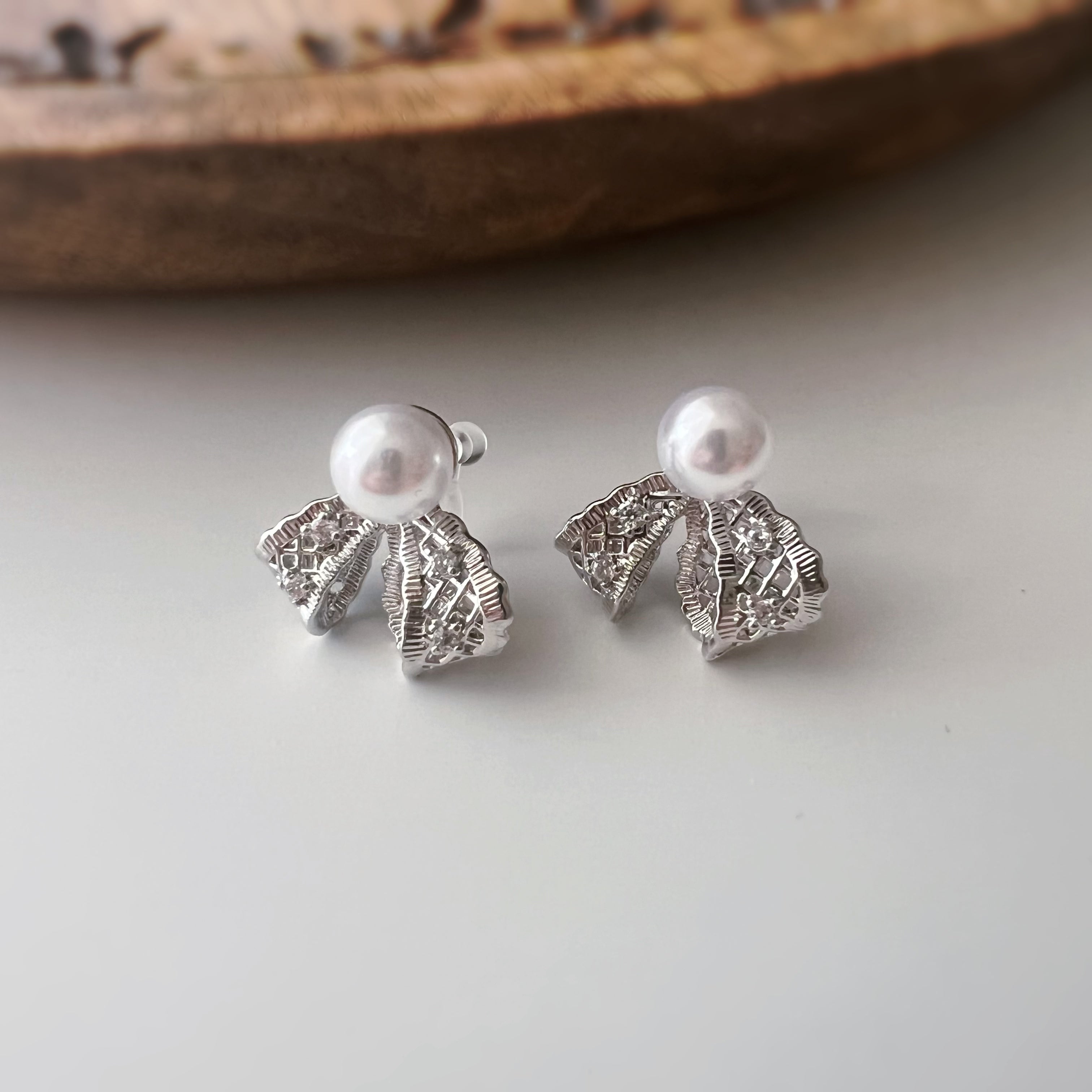 White Pearl Ribbon Clip Earrings