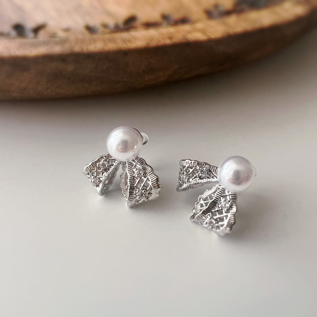 White Pearl Ribbon Clip Earrings