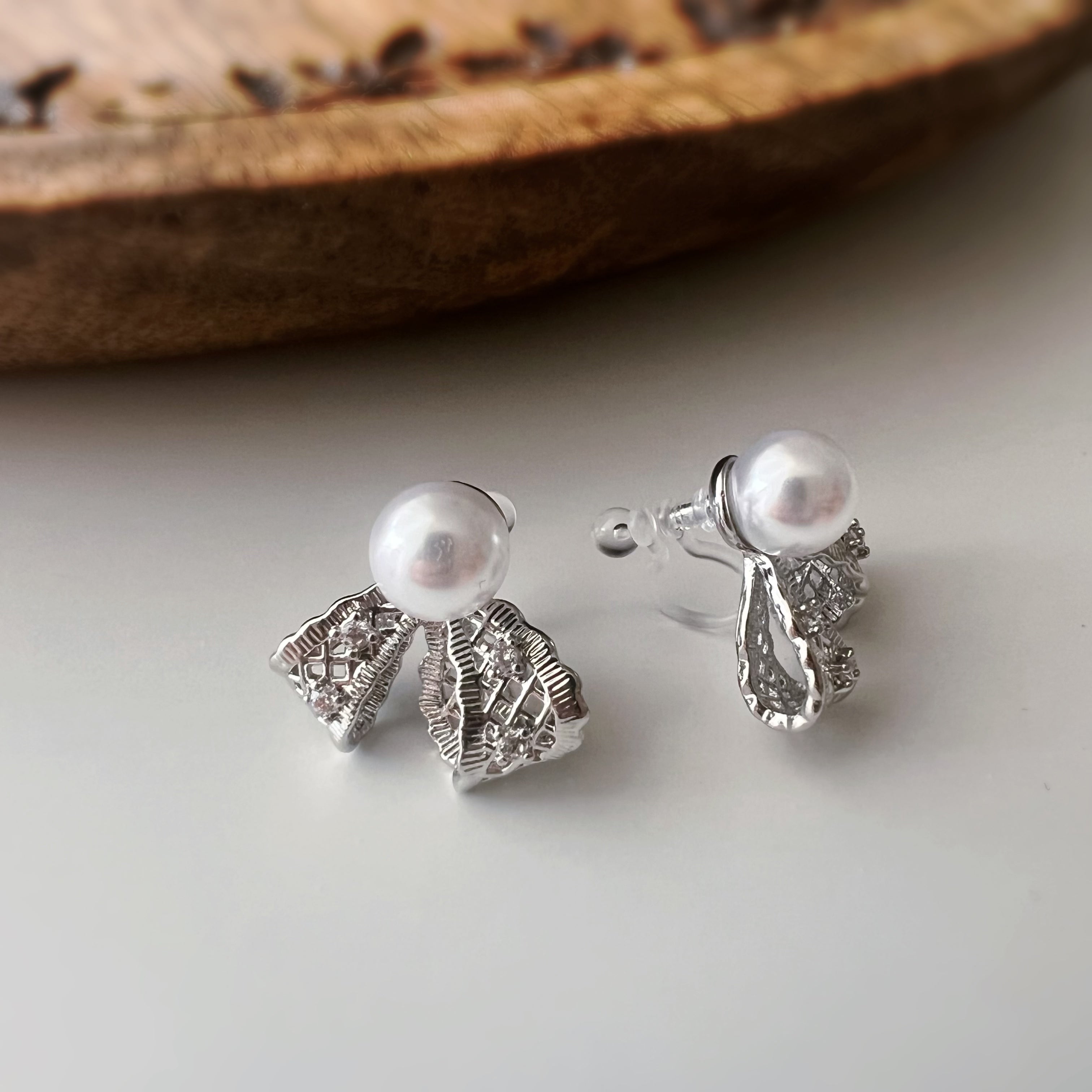 White Pearl Ribbon Clip Earrings