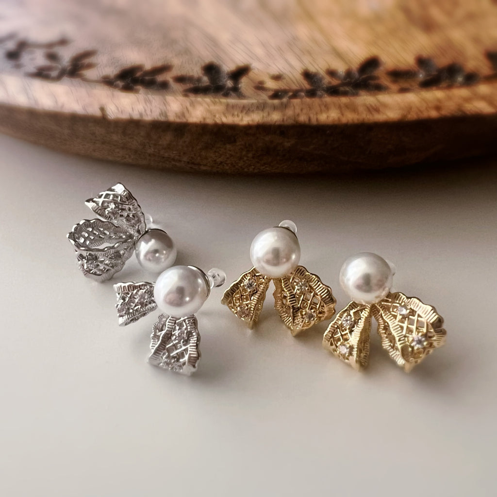 White Pearl Ribbon Clip Earrings