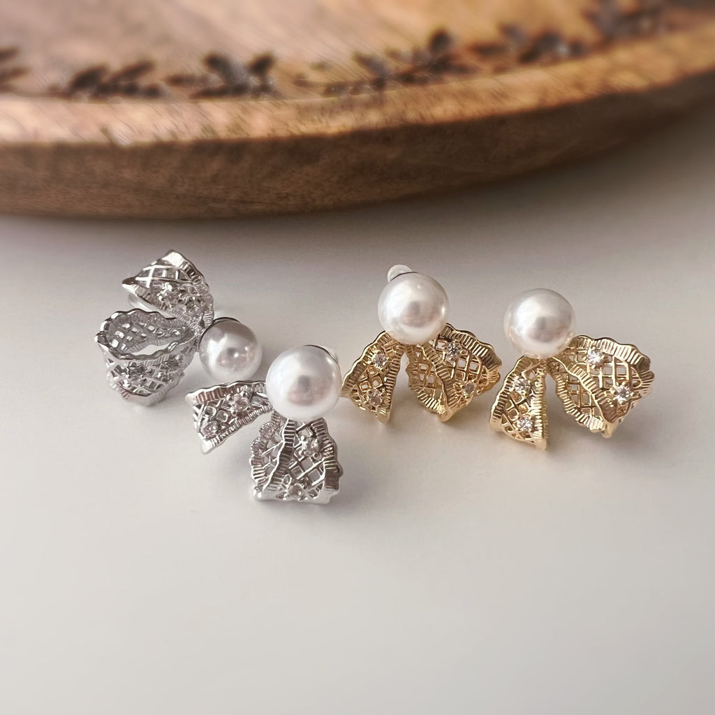White Pearl Ribbon Clip Earrings