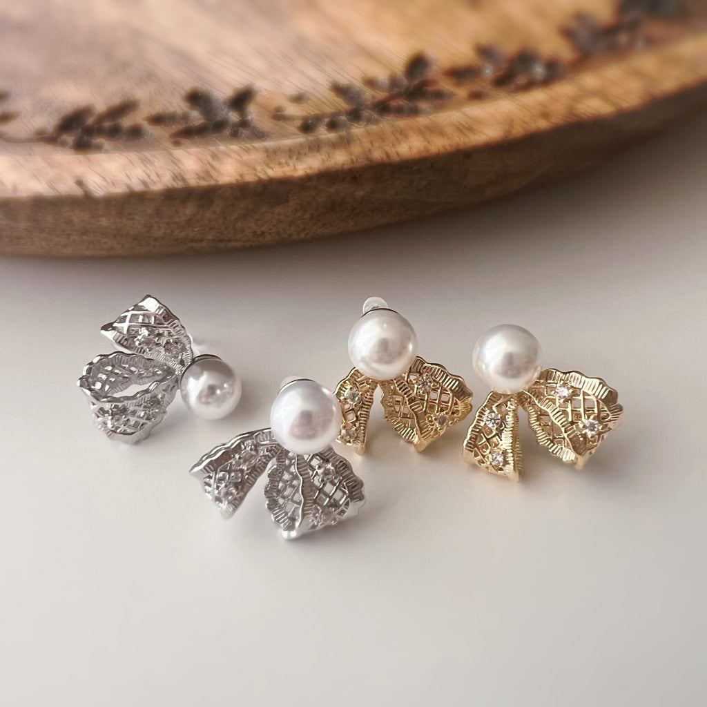 White Pearl Ribbon Clip Earrings