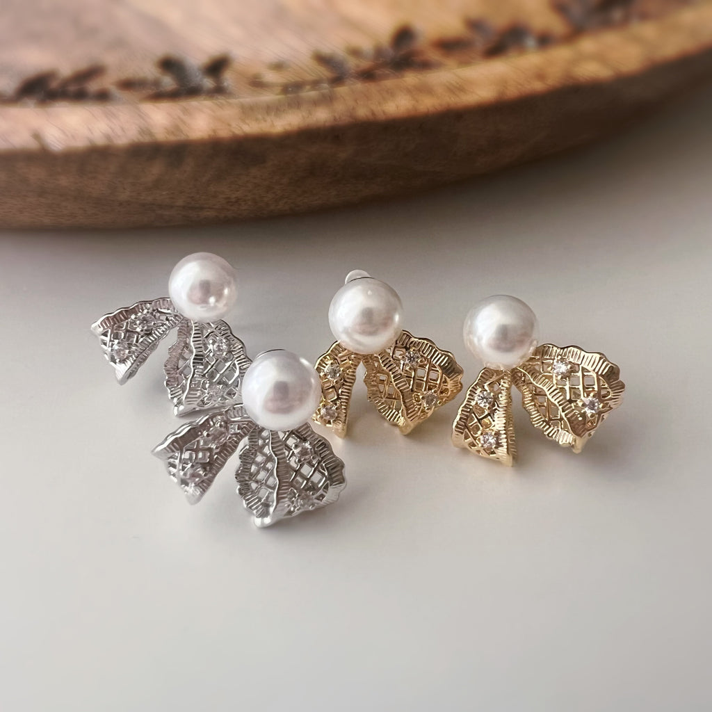 White Pearl Ribbon Clip Earrings