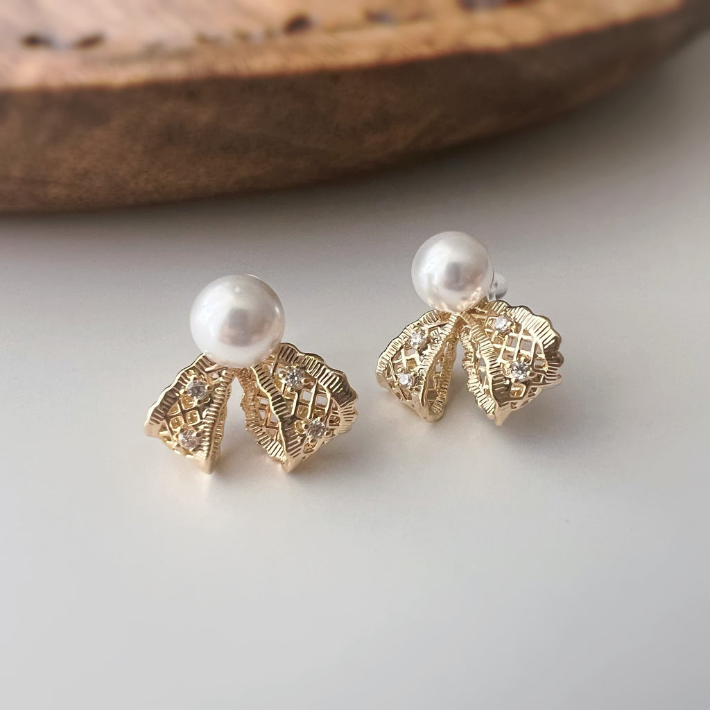 White Pearl Ribbon Clip Earrings