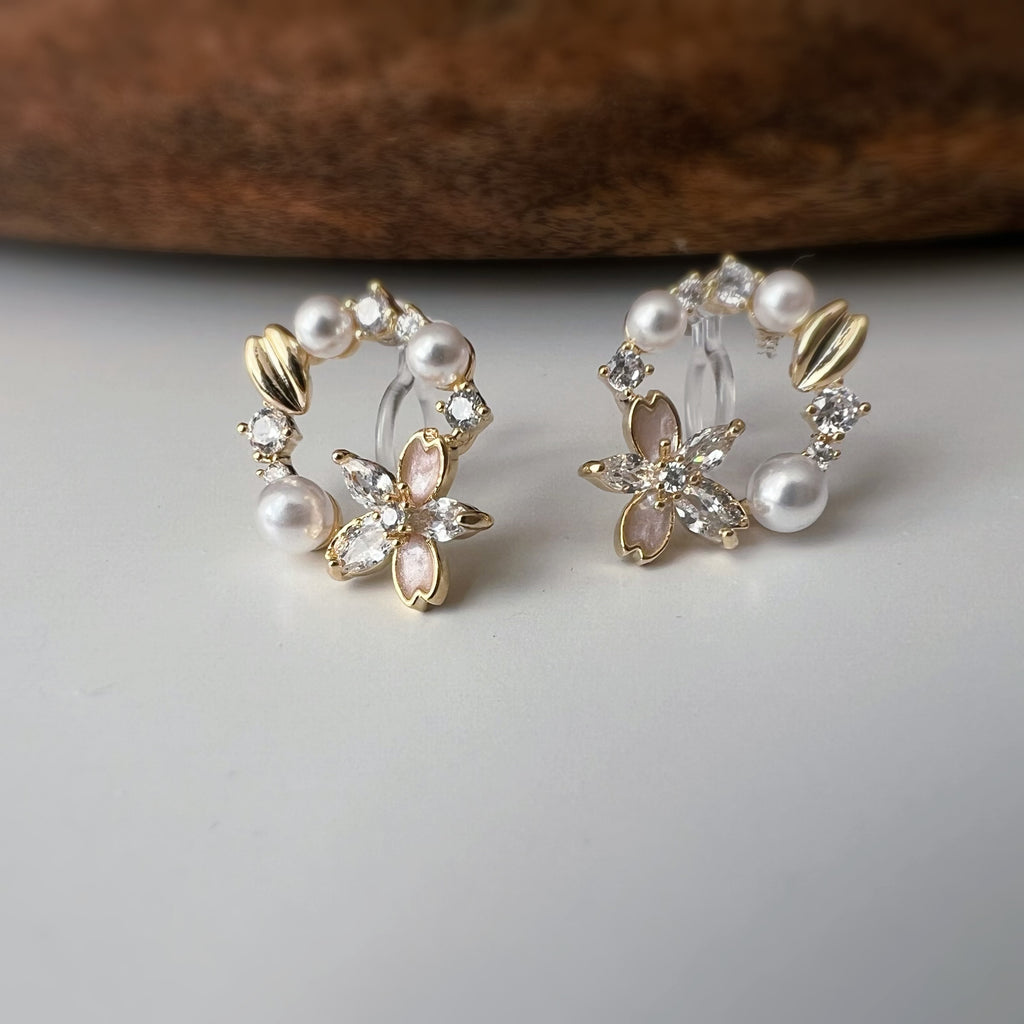 Couronne fleurie & perles scintillantes