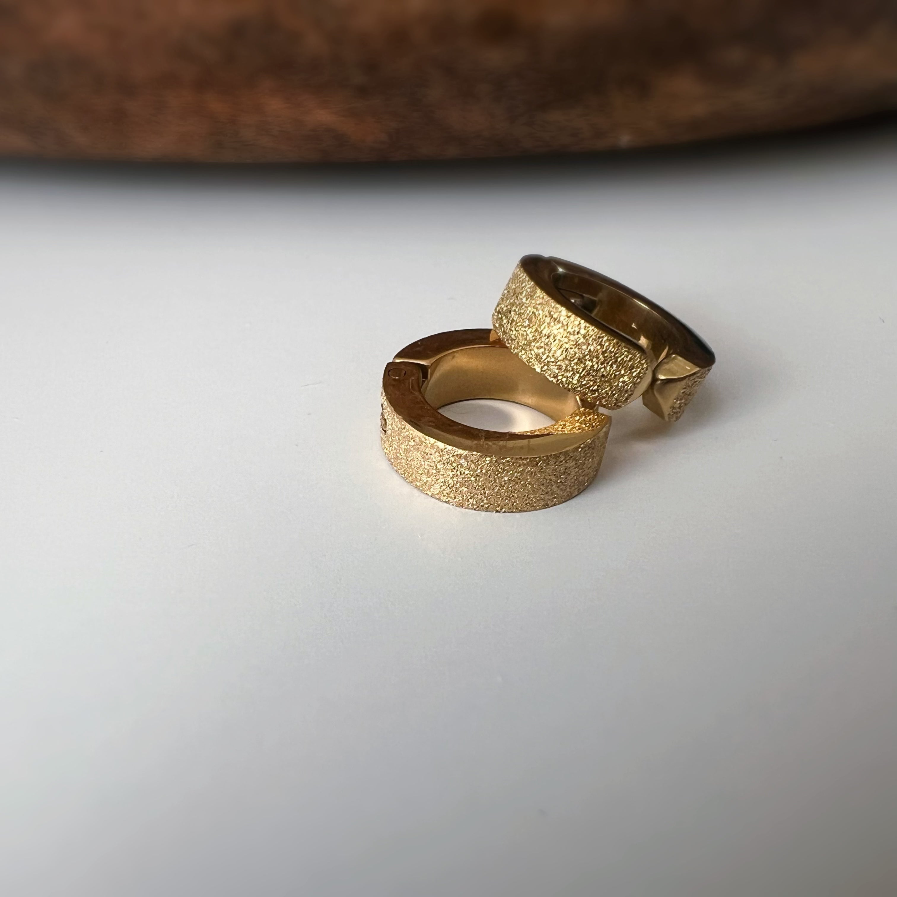 Boucles d’oreilles CLIPS Unisex Texturées effet Mat