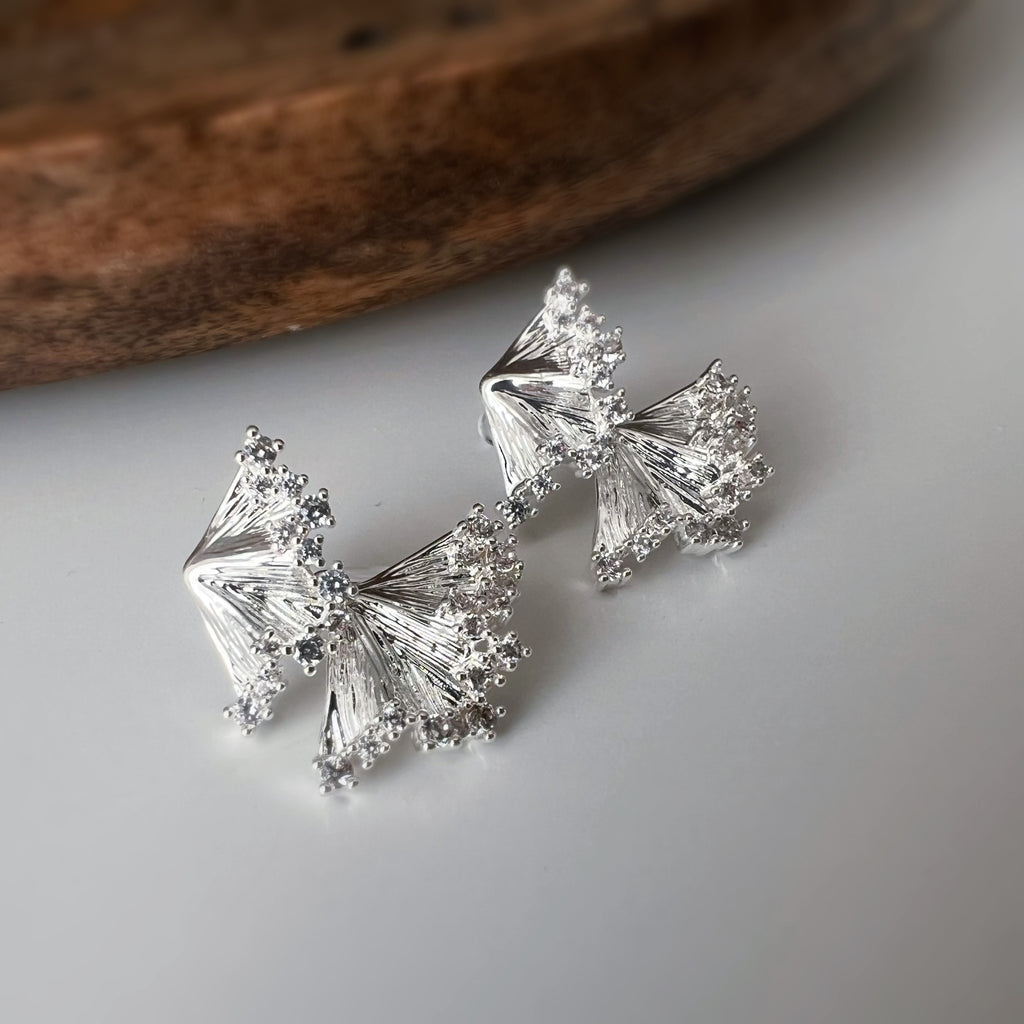 CLIPS d’oreilles nœud cristal argent