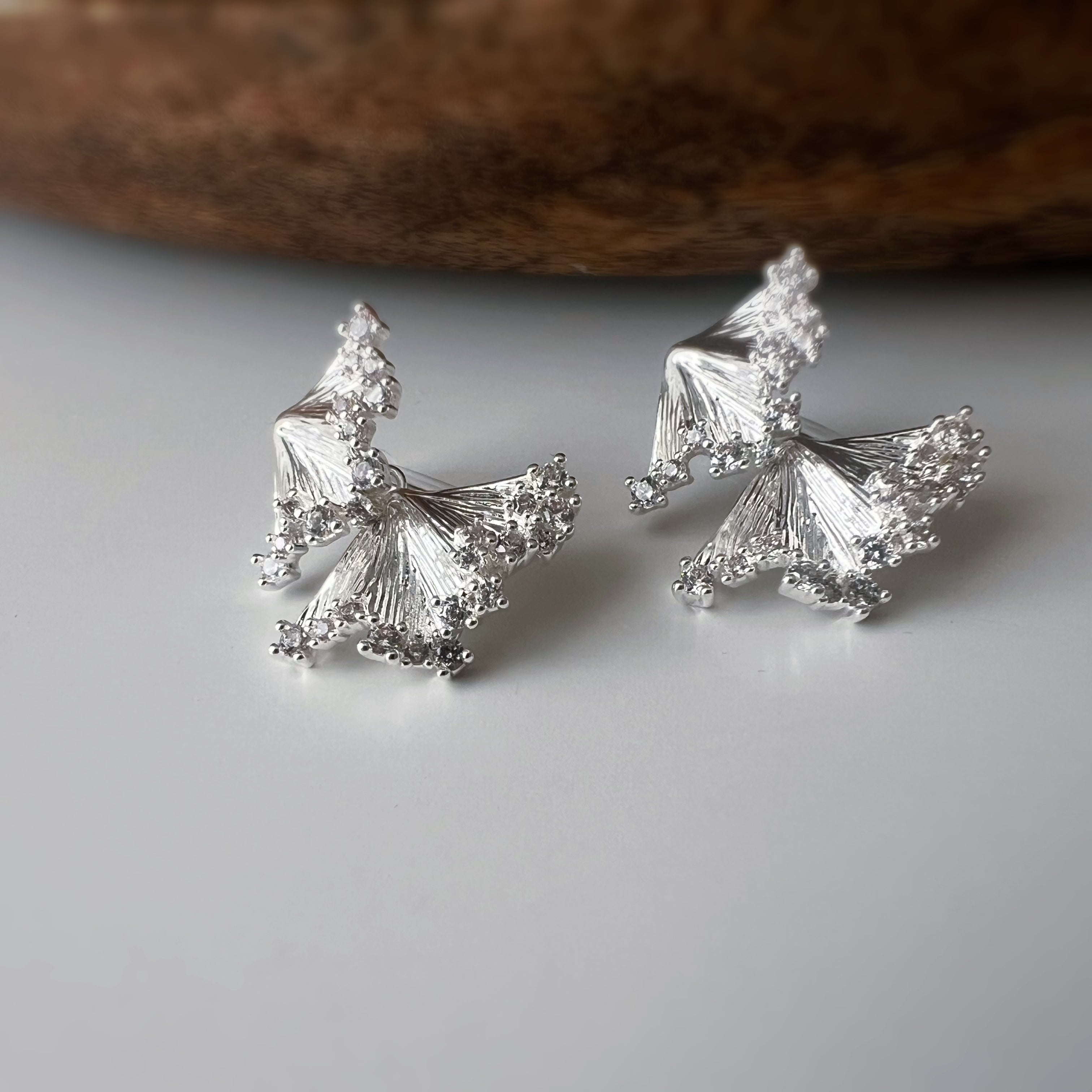 CLIPS d’oreilles nœud cristal argent