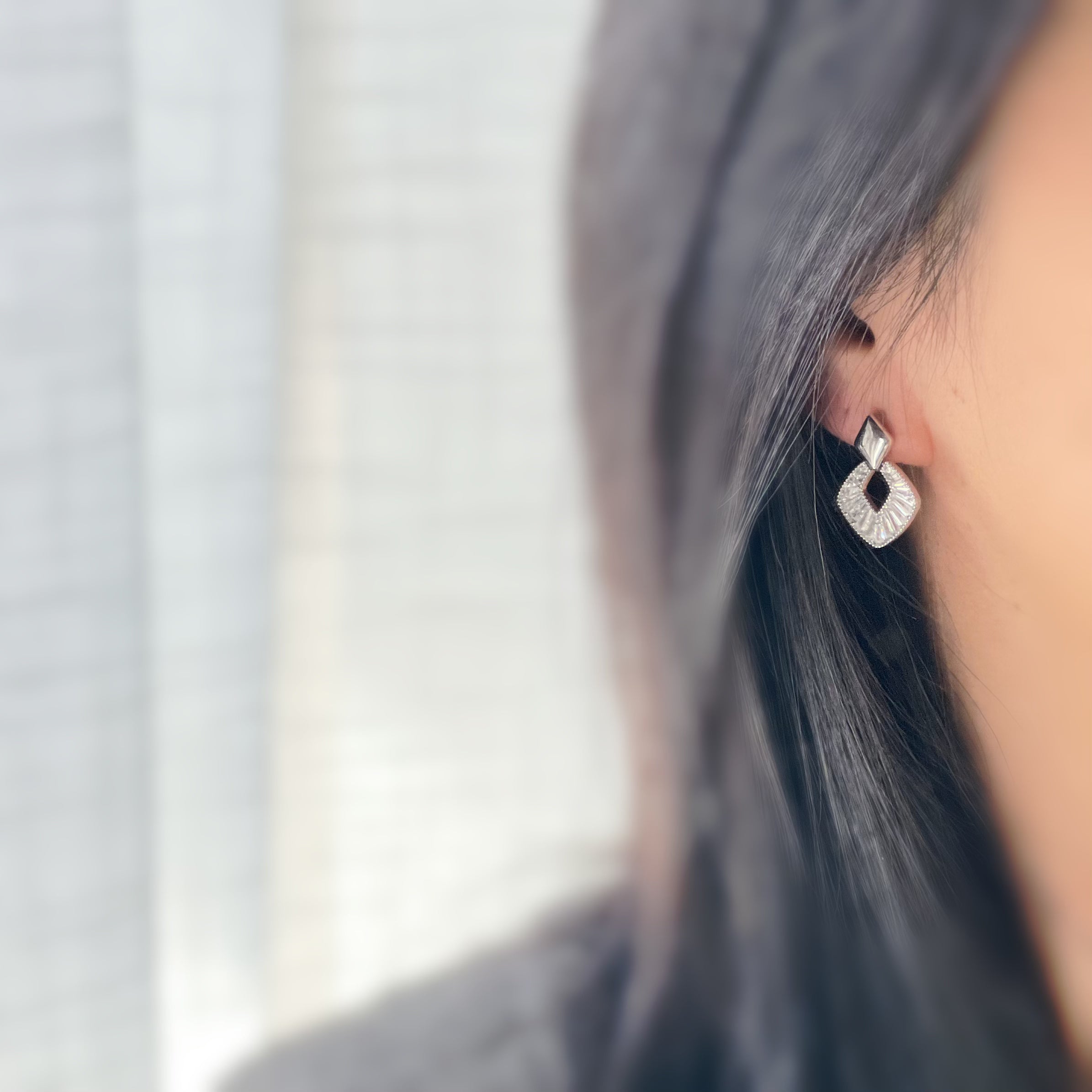 Clips d’oreilles géométriques scintillants