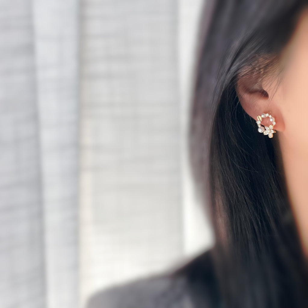Couronne fleurie & perles scintillantes