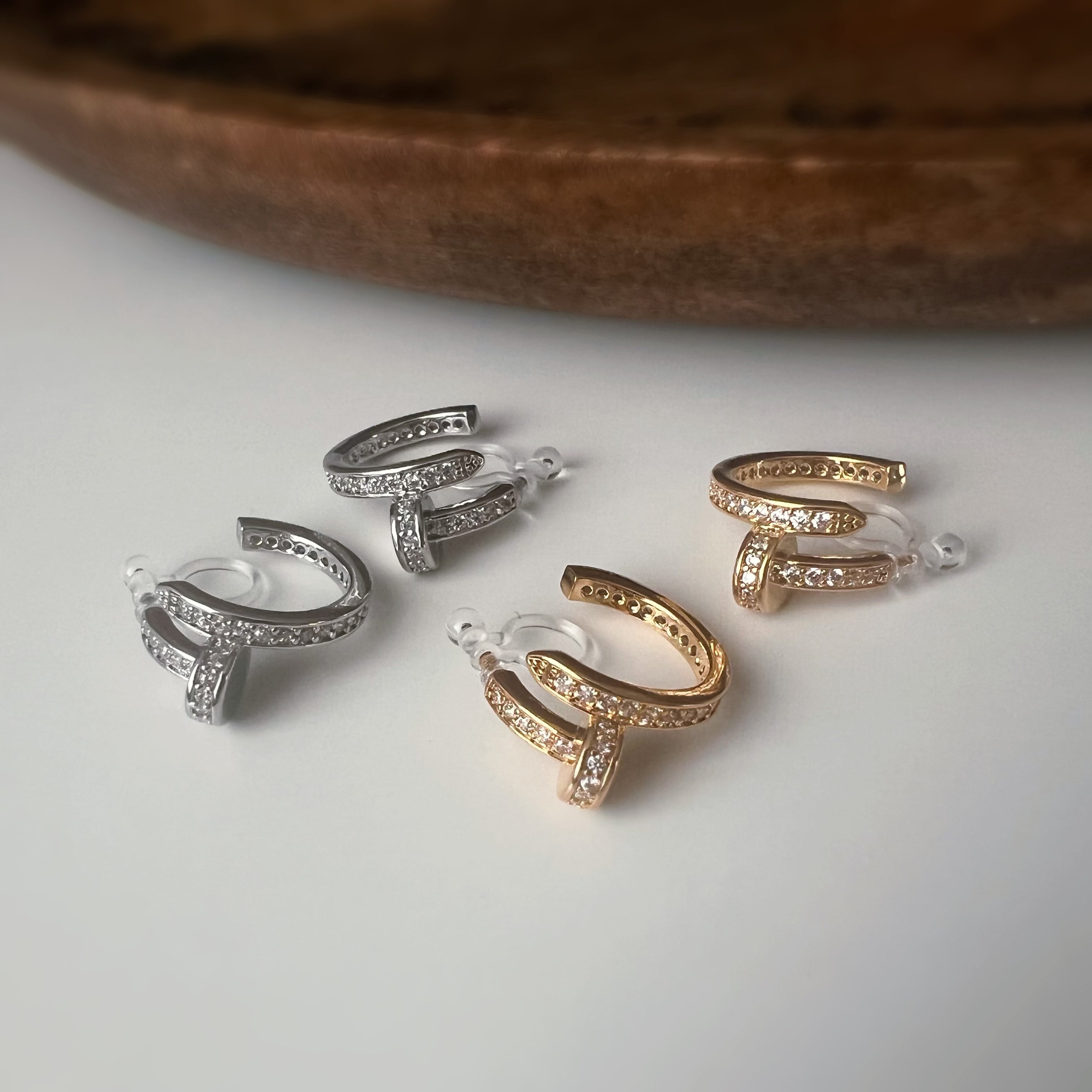 Clips d’oreilles créoles ouvertes couleur argent /Or