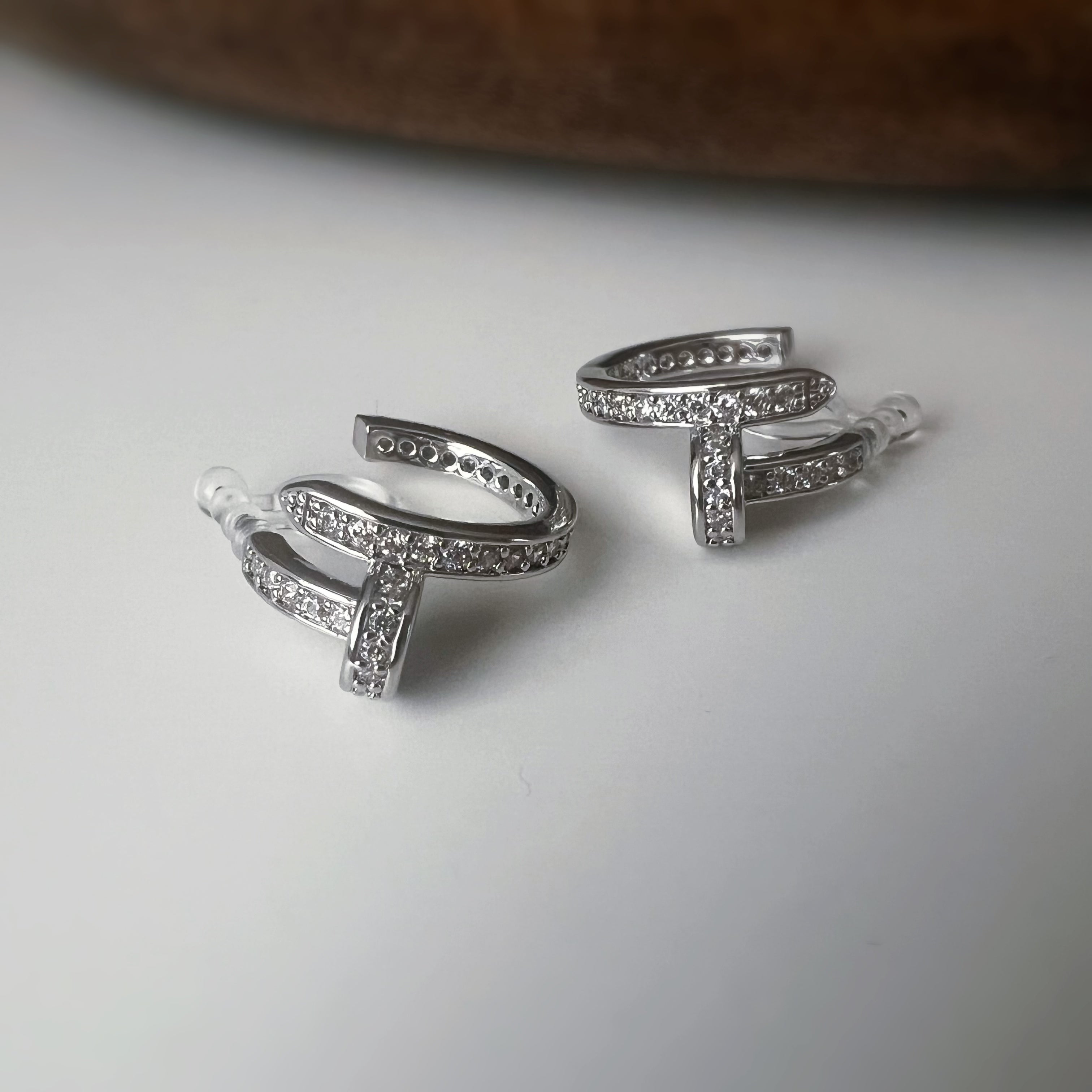 Clips d’oreilles créoles ouvertes couleur argent /Or