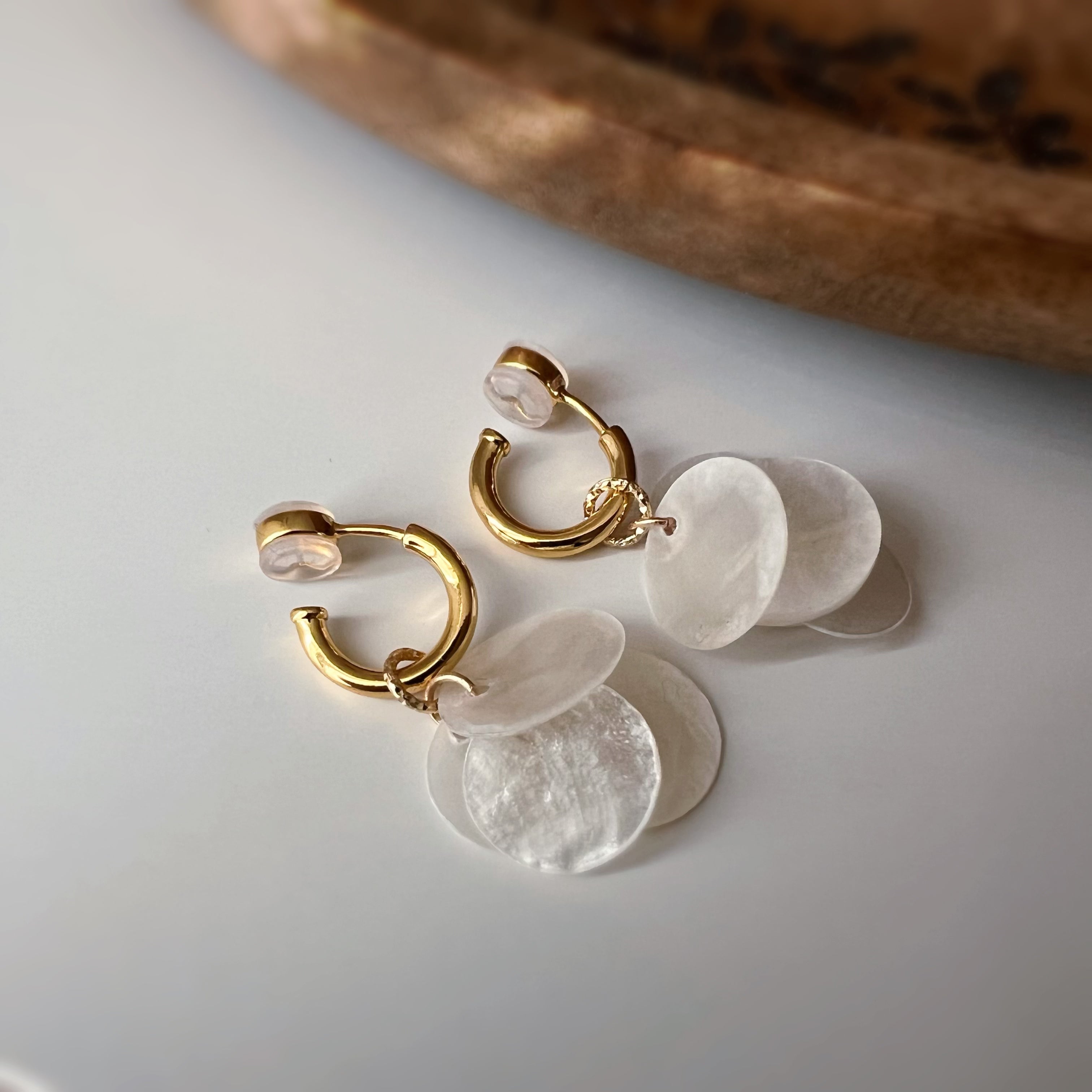 Clips U 2-en-1 nacre blanche – Pendentif amovible