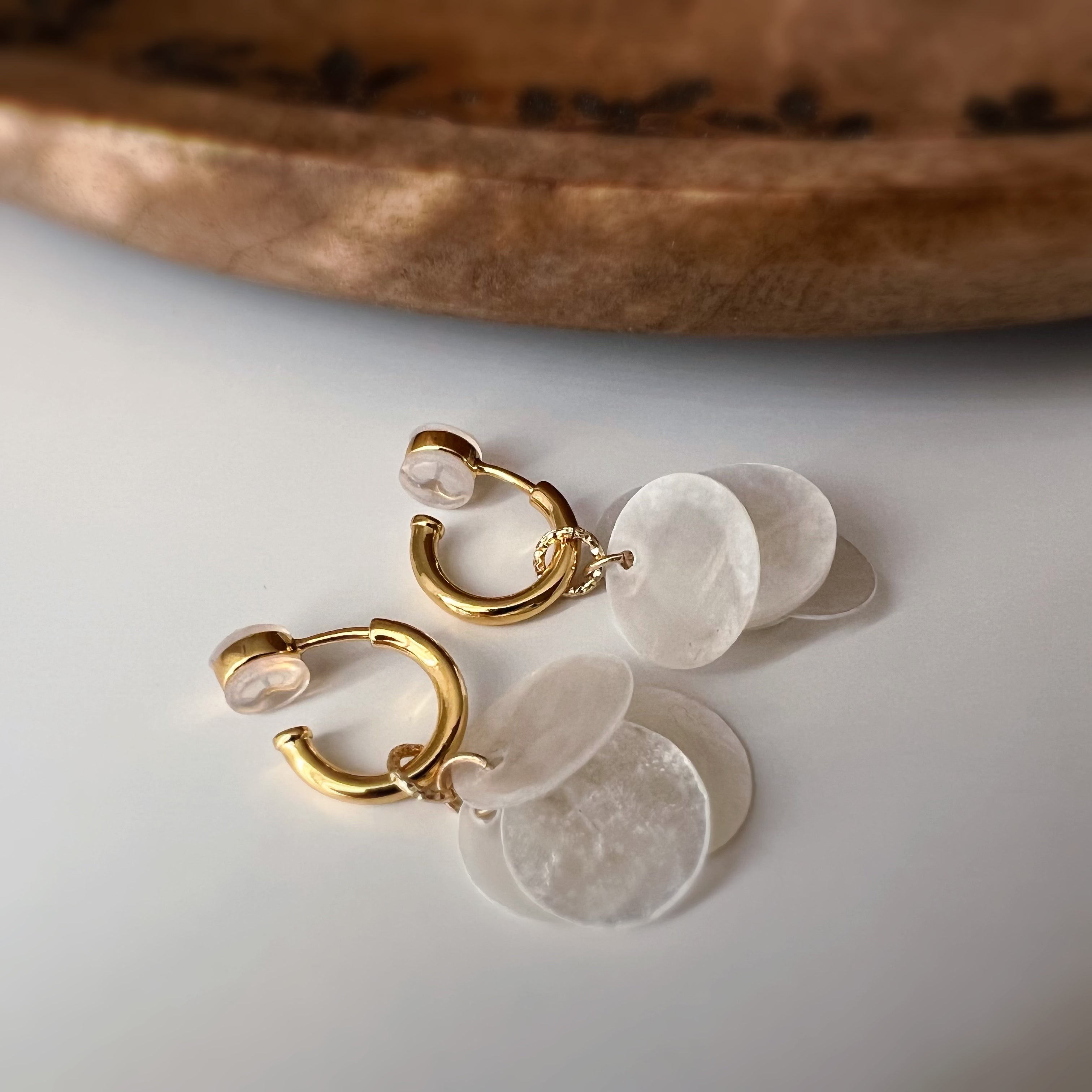 Clips U 2-en-1 nacre blanche – Pendentif amovible