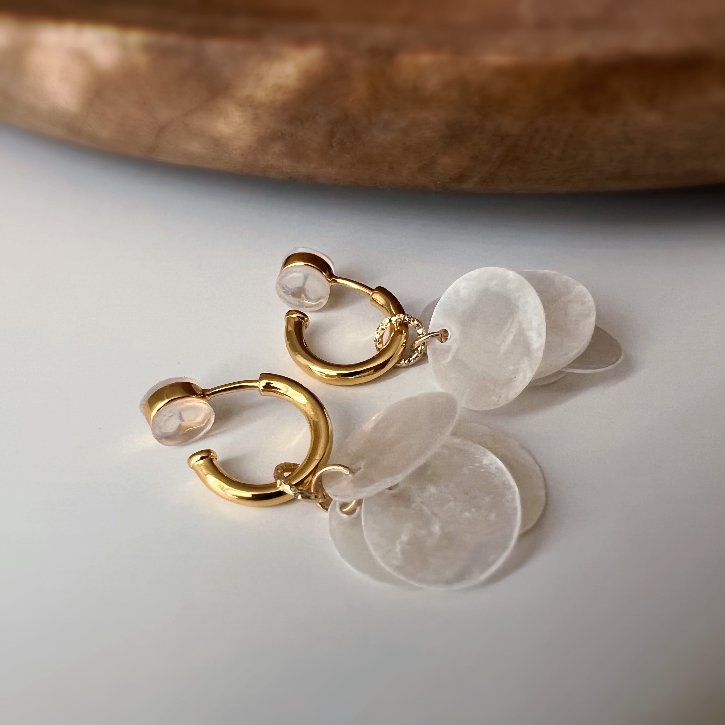 Clips U 2-en-1 nacre blanche – Pendentif amovible