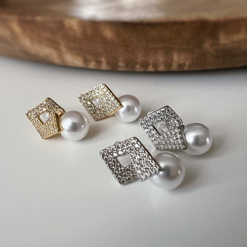 Clips d'oreilles Carré scintillant & perle élégante