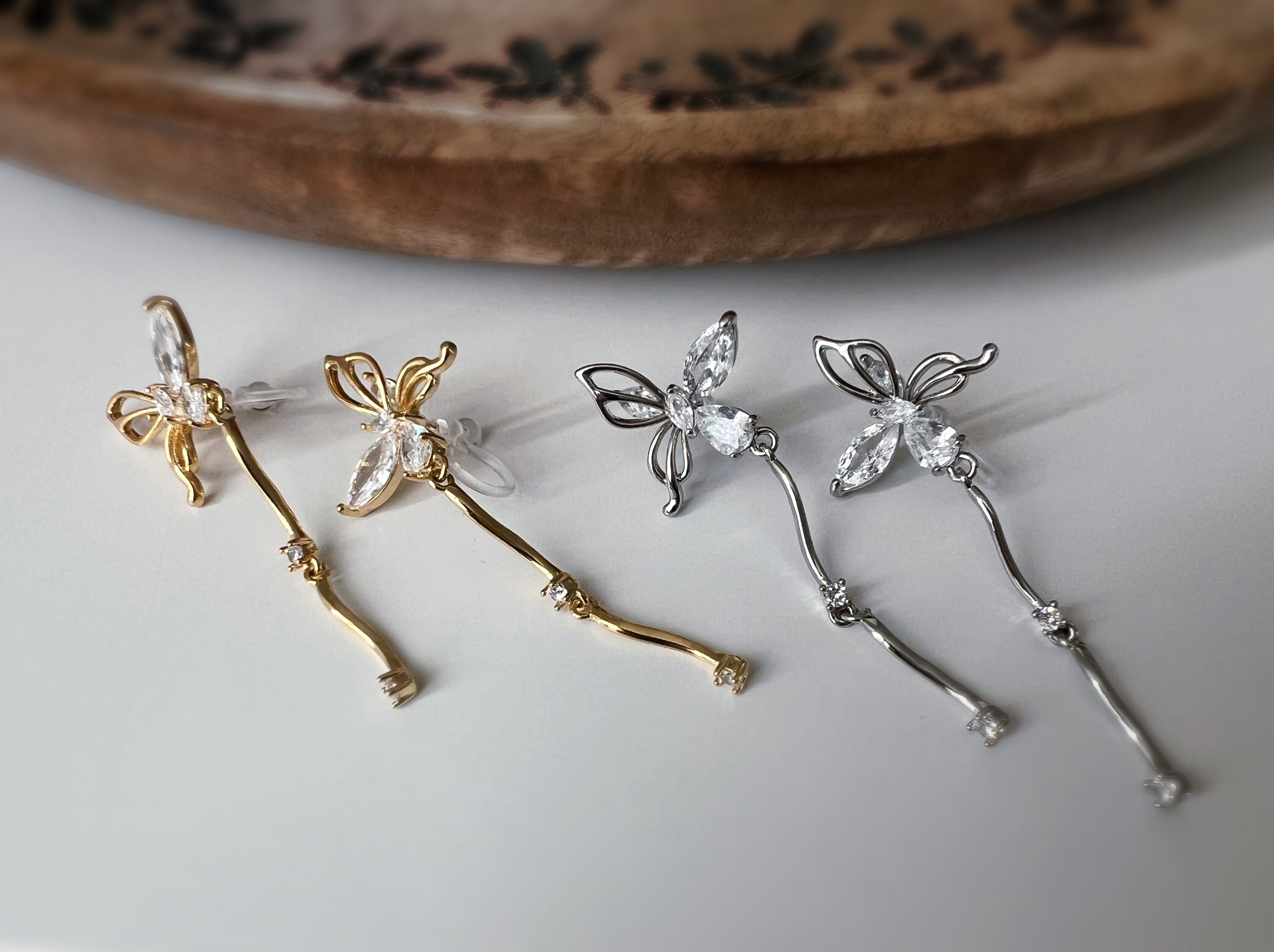 Dangling Butterfly Chain Clip Earrings