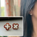 Clips d’oreilles trèfle rouge avec nacre blanche – couleur or – Fleur élégante