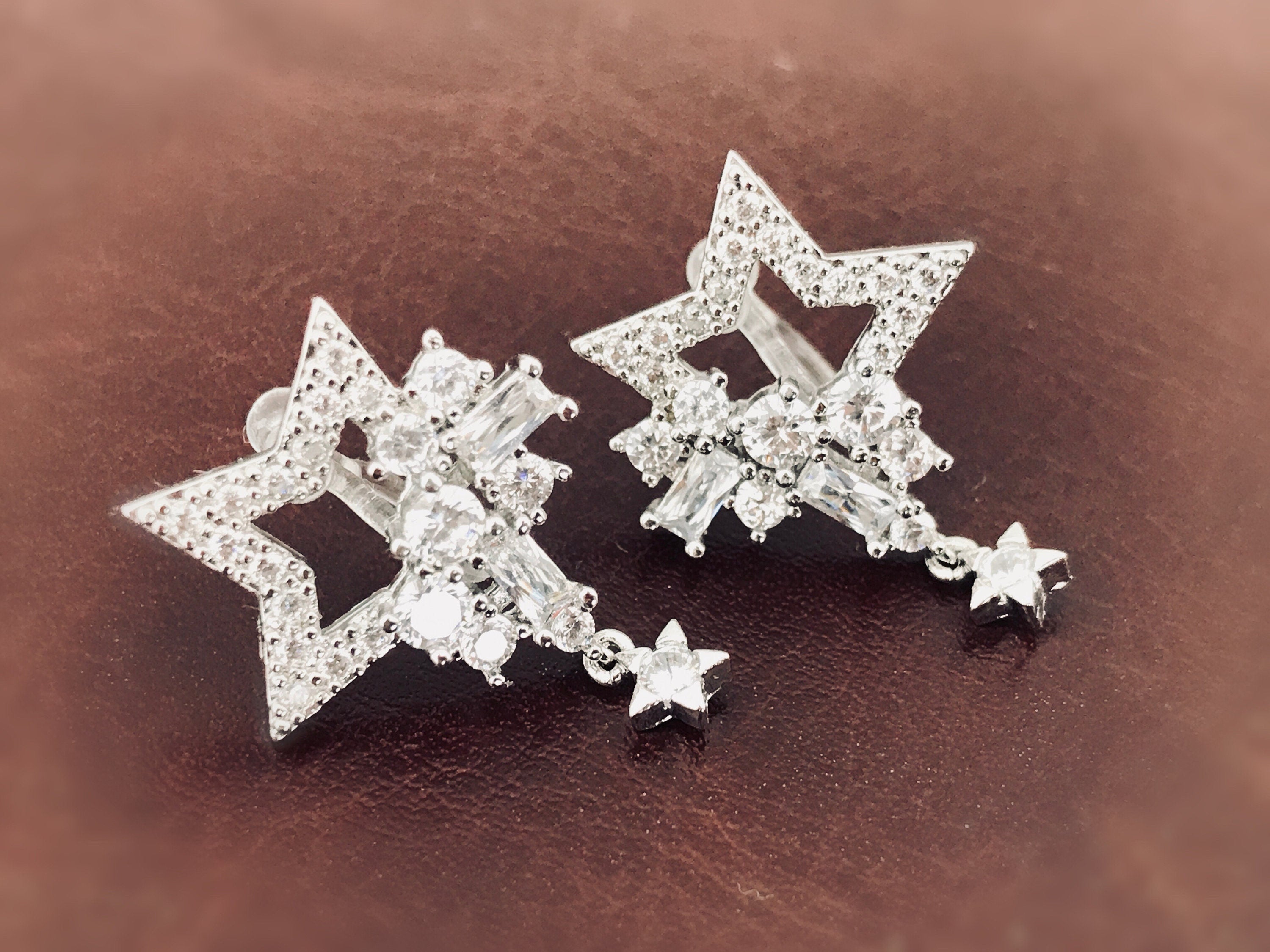 STAR Invisible CLIP On Earrings, Rhinestone Star, Big Star, Mini Star, Christmas Gift Ready to offer Gift for her. Non Pierced Earrings
