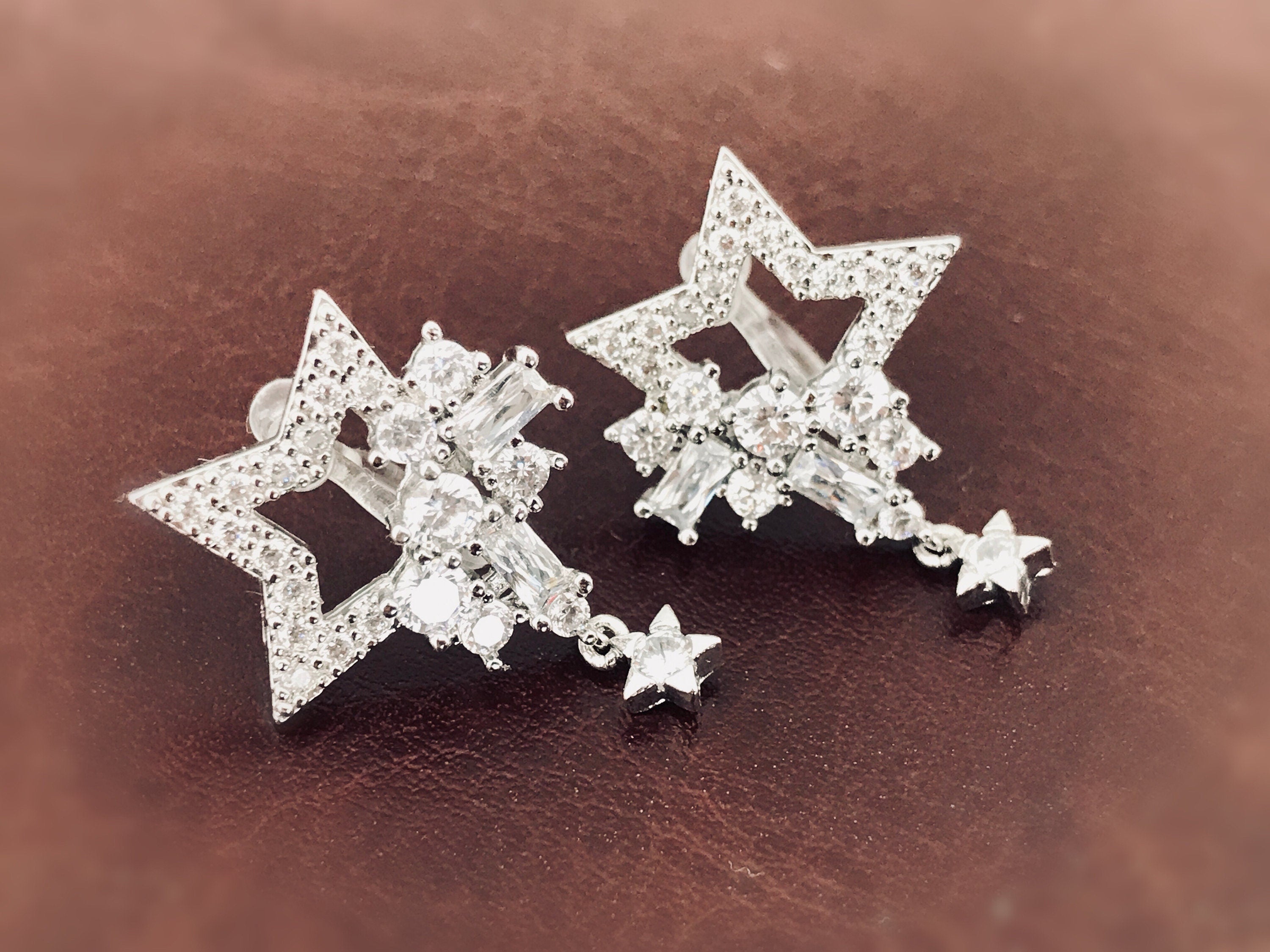 STAR Invisible CLIP On Earrings, Rhinestone Star, Big Star, Mini Star, Christmas Gift Ready to offer Gift for her. Non Pierced Earrings